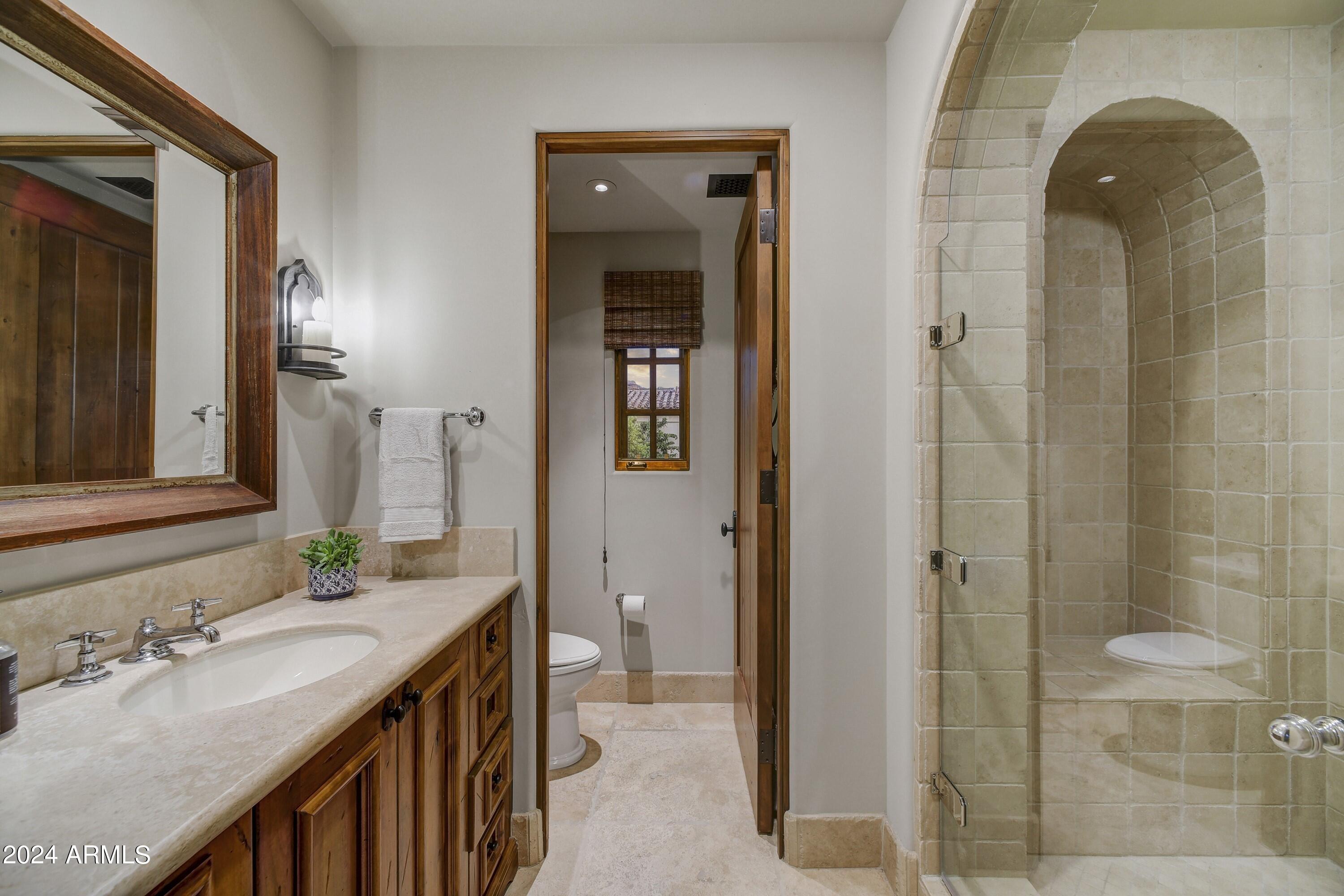 4949 E LINCOLN Drive # 13