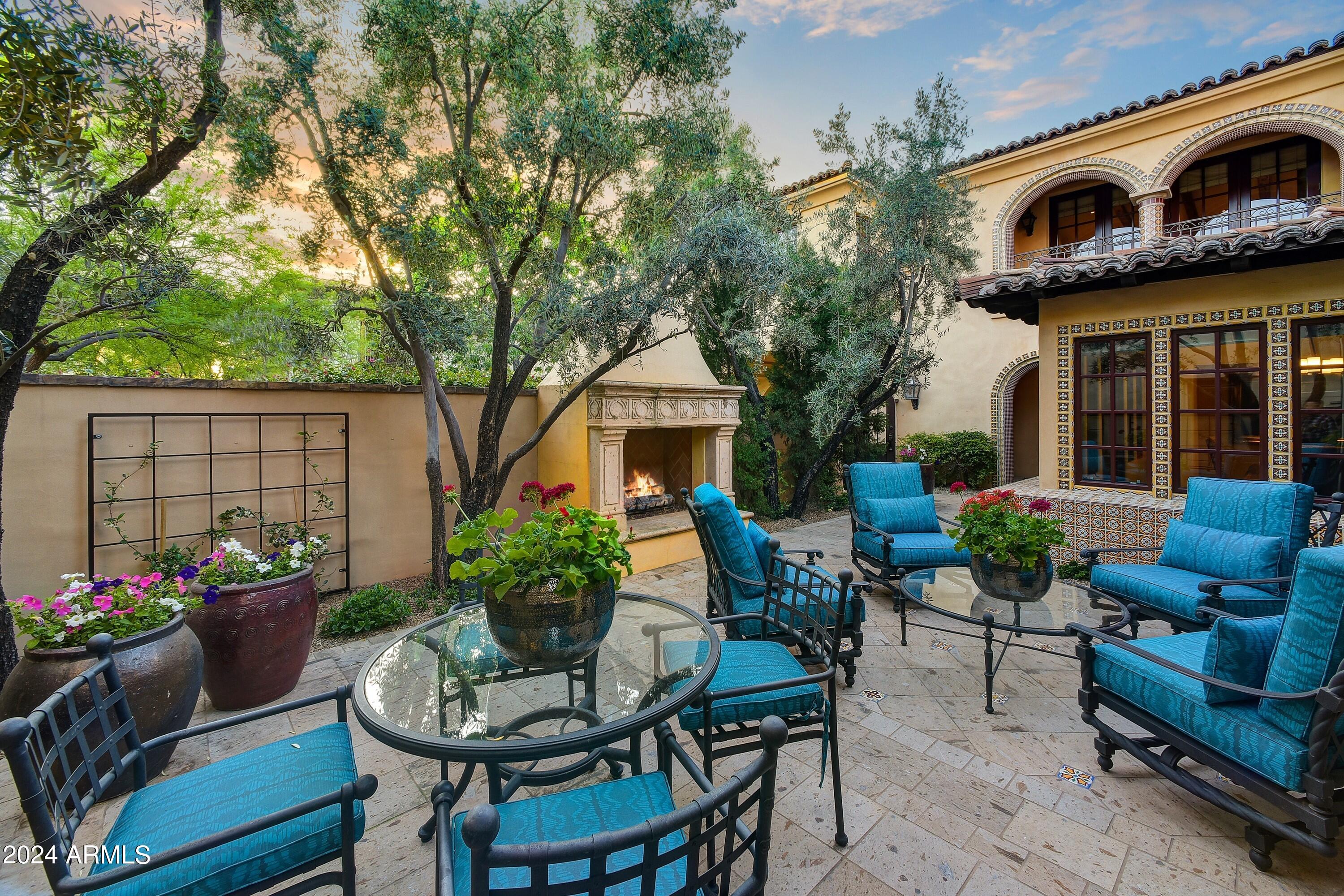 4949 E LINCOLN Drive # 13