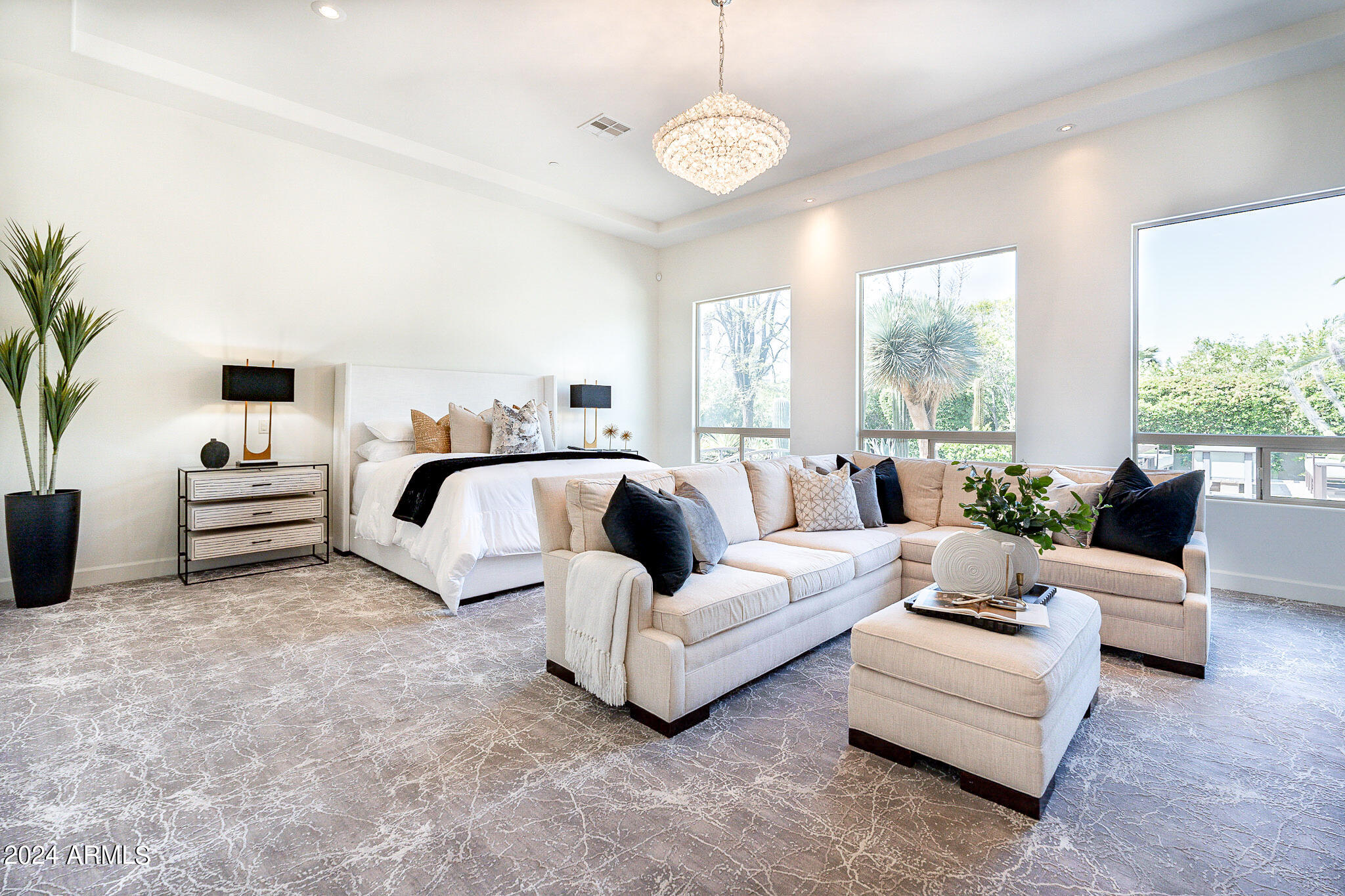 6105 E Cortez Drive