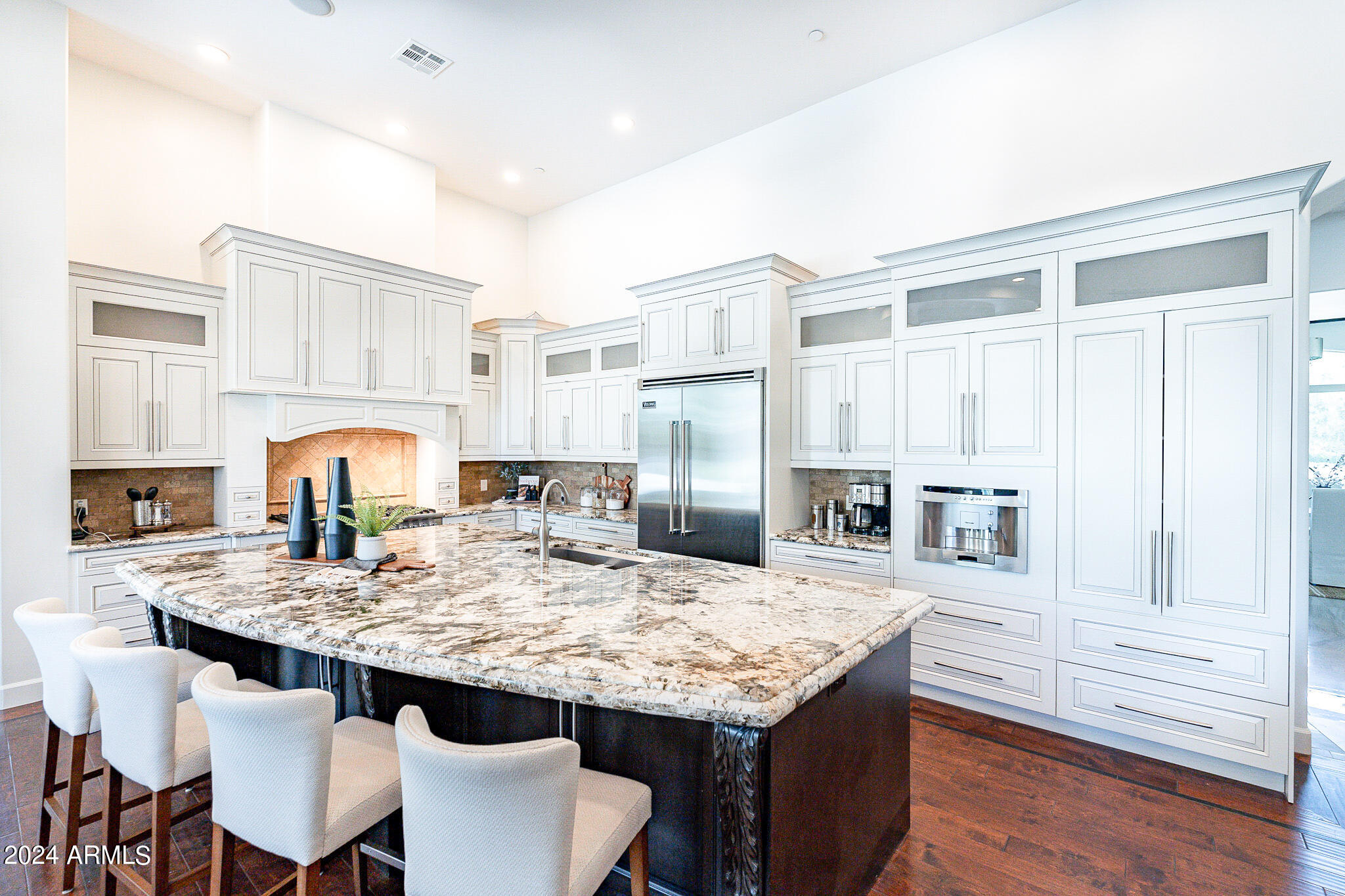 6105 E Cortez Drive