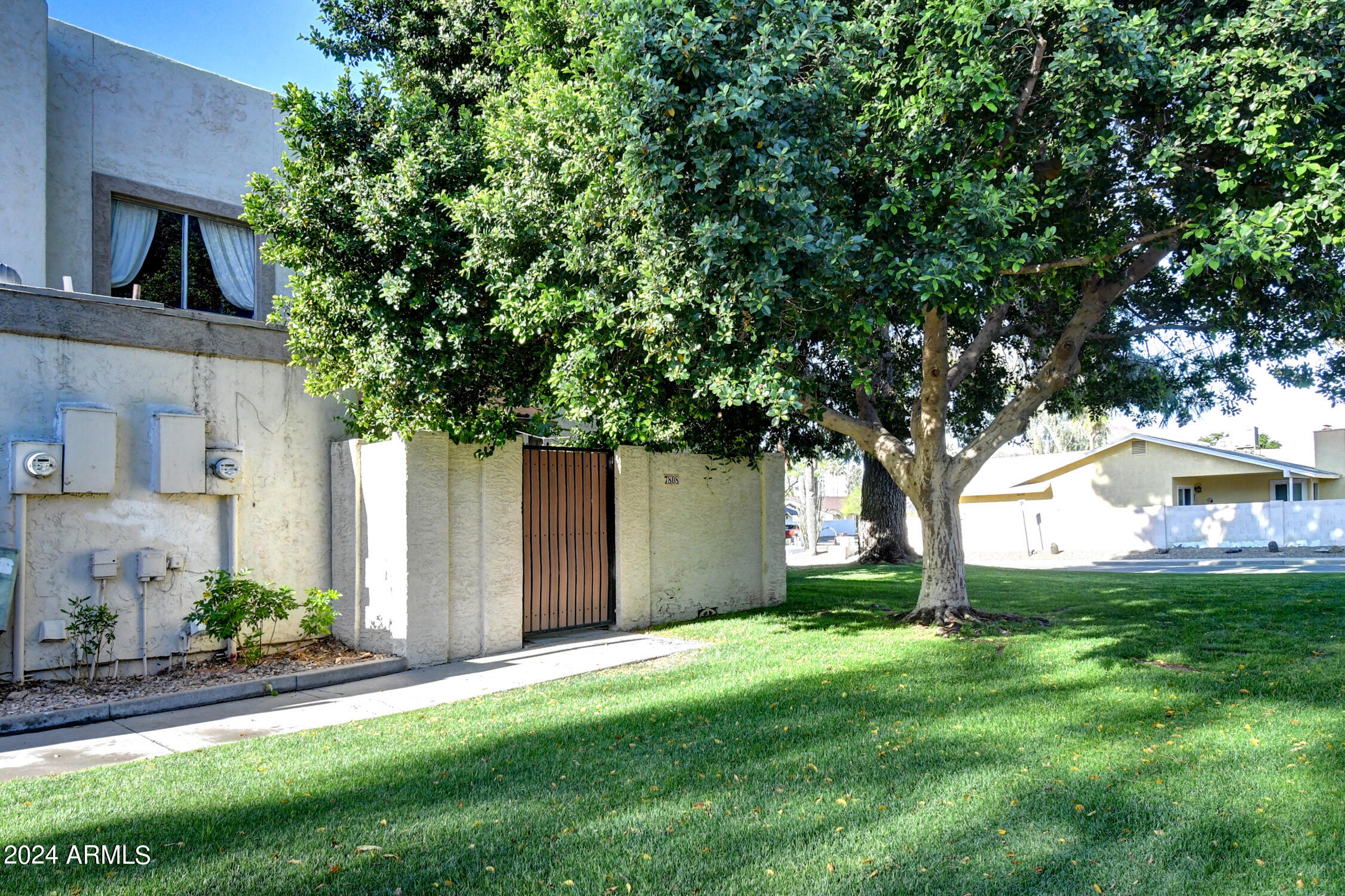 7808 E KEIM Drive