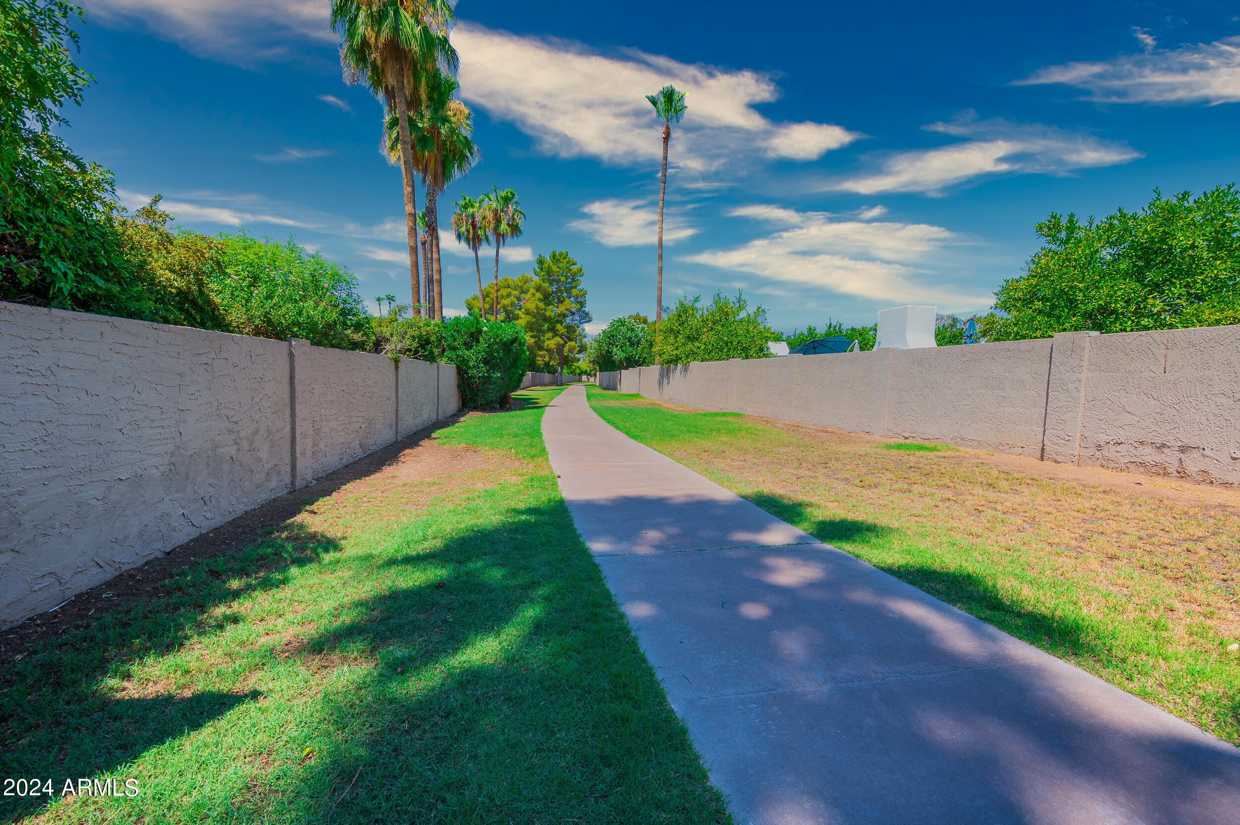 8650 E CLYDESDALE Trail