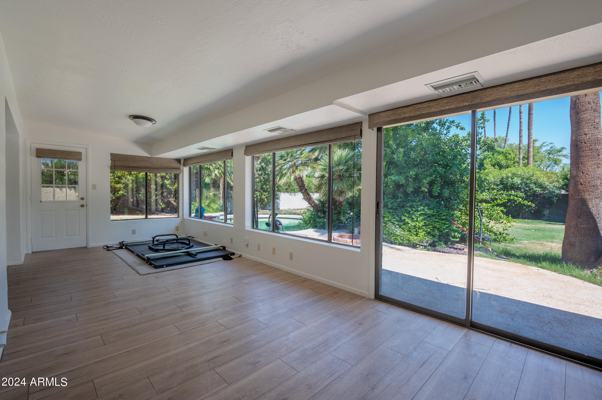 8650 E CLYDESDALE Trail