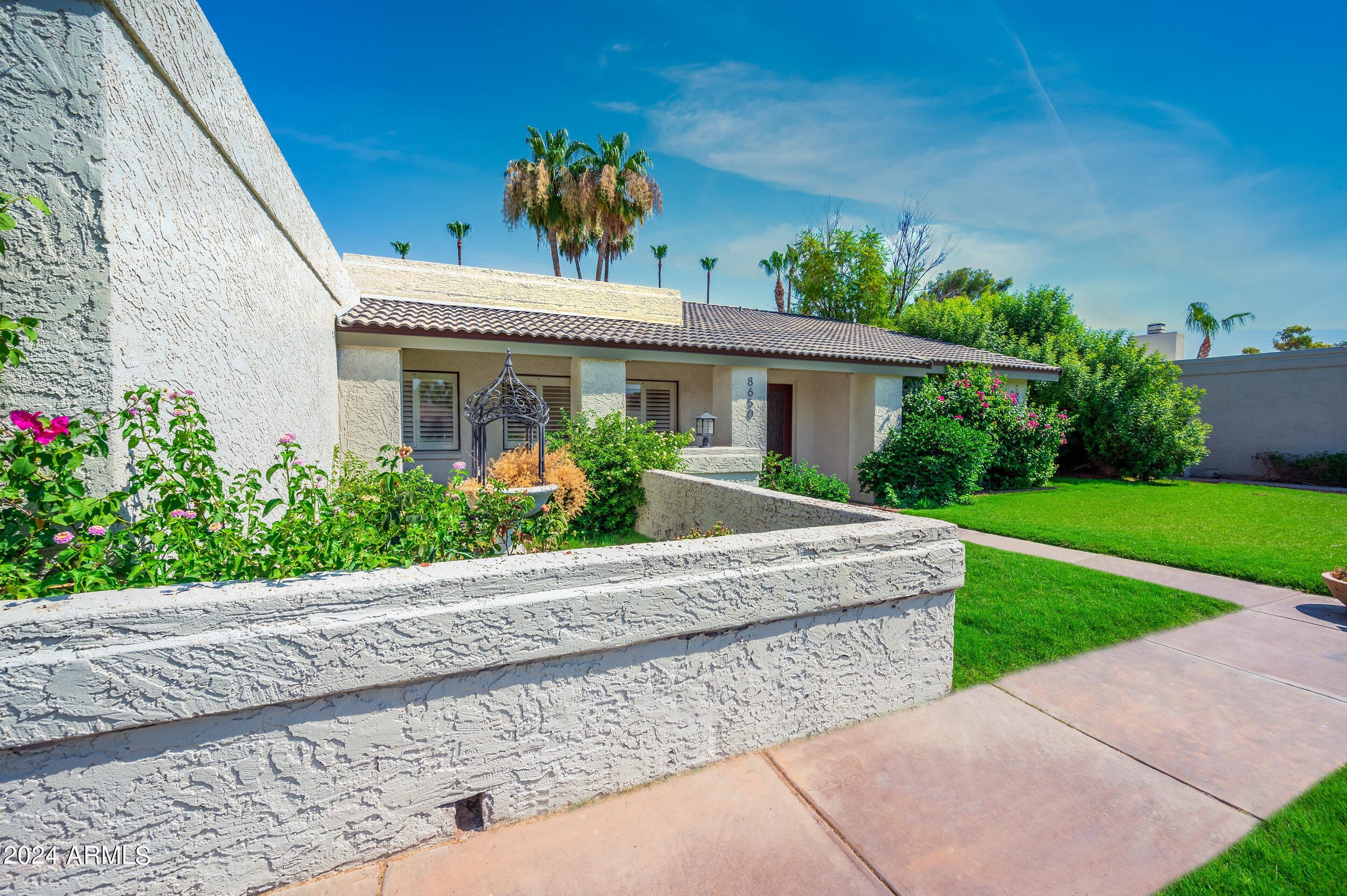 8650 E CLYDESDALE Trail