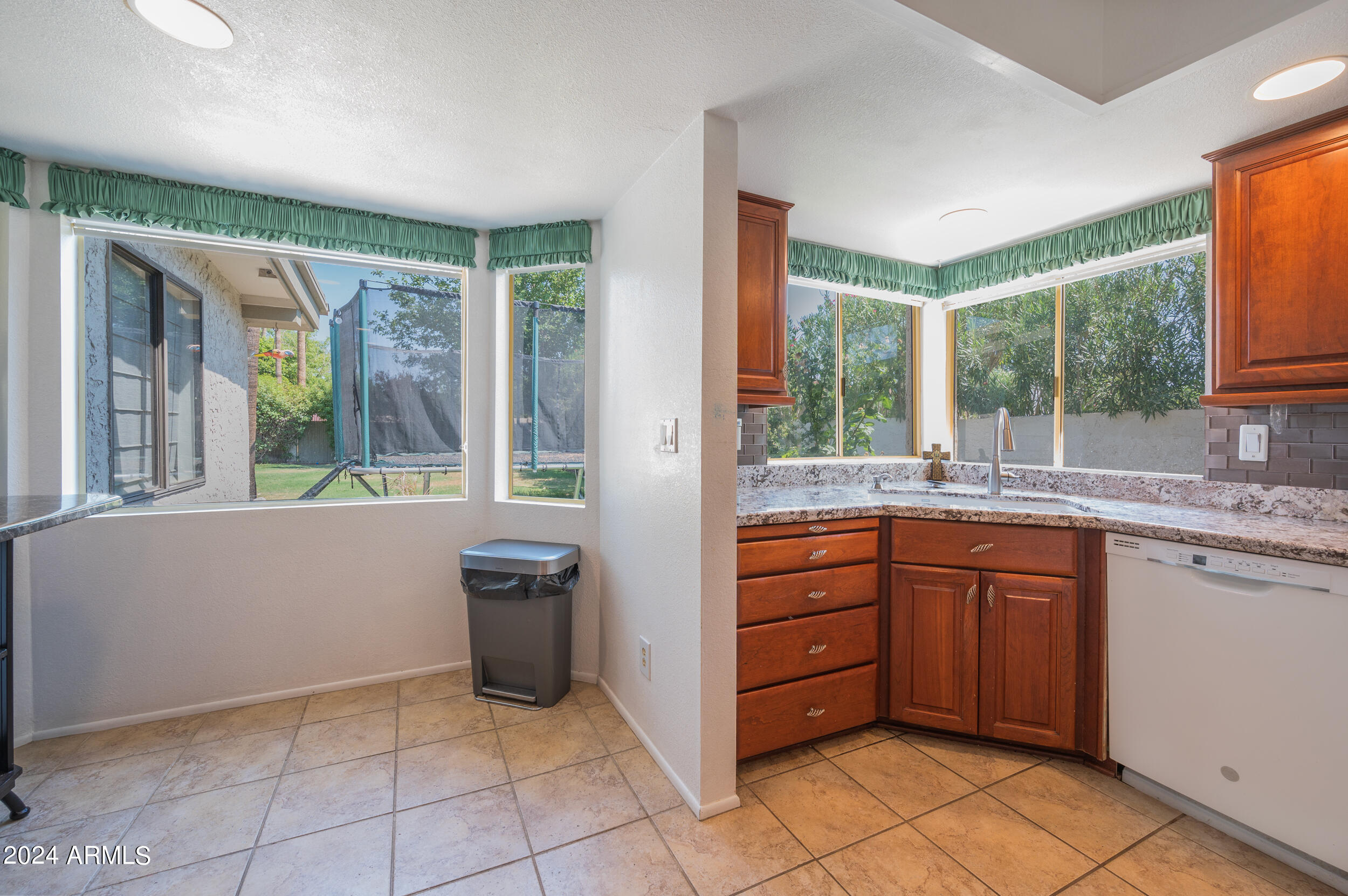 8650 E CLYDESDALE Trail