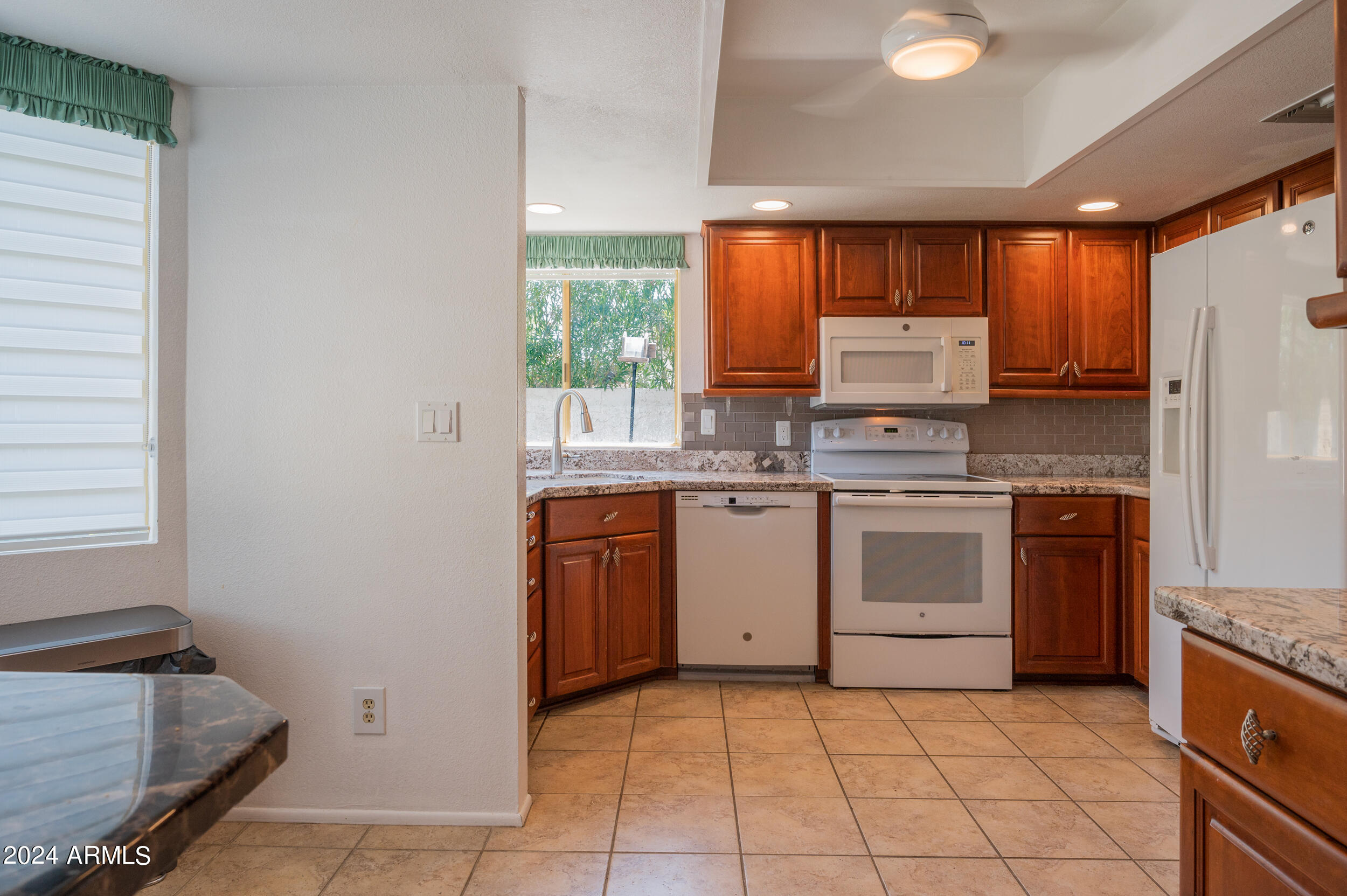 8650 E CLYDESDALE Trail