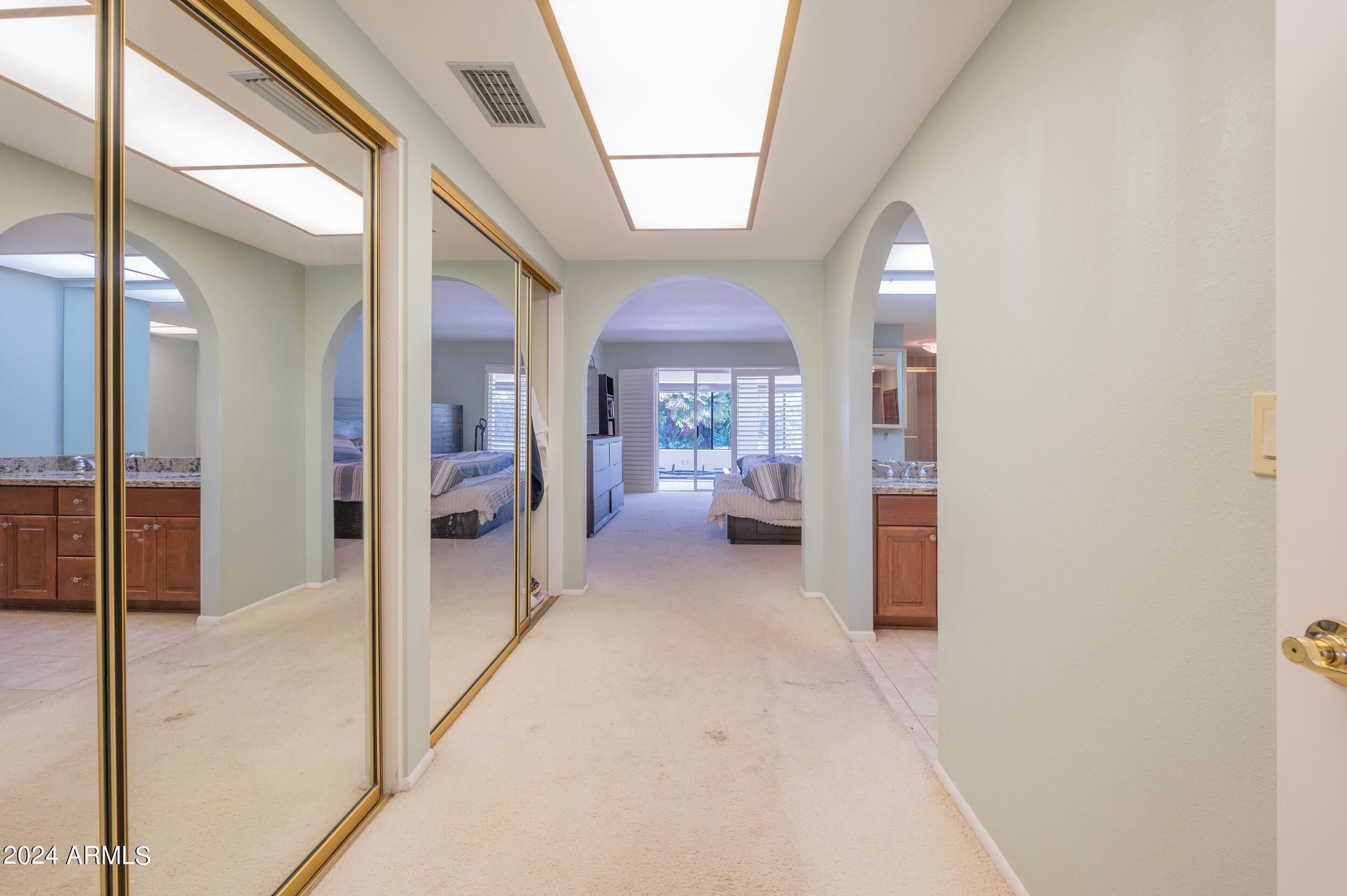8650 E CLYDESDALE Trail
