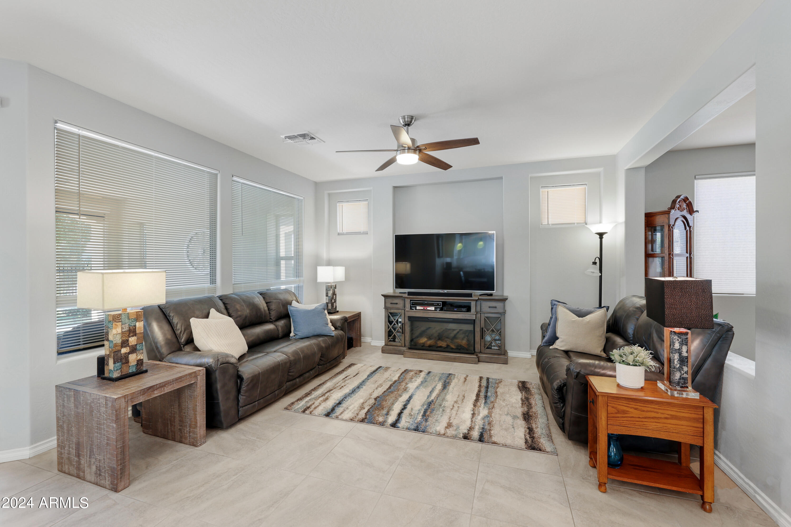 225 E LIME Court