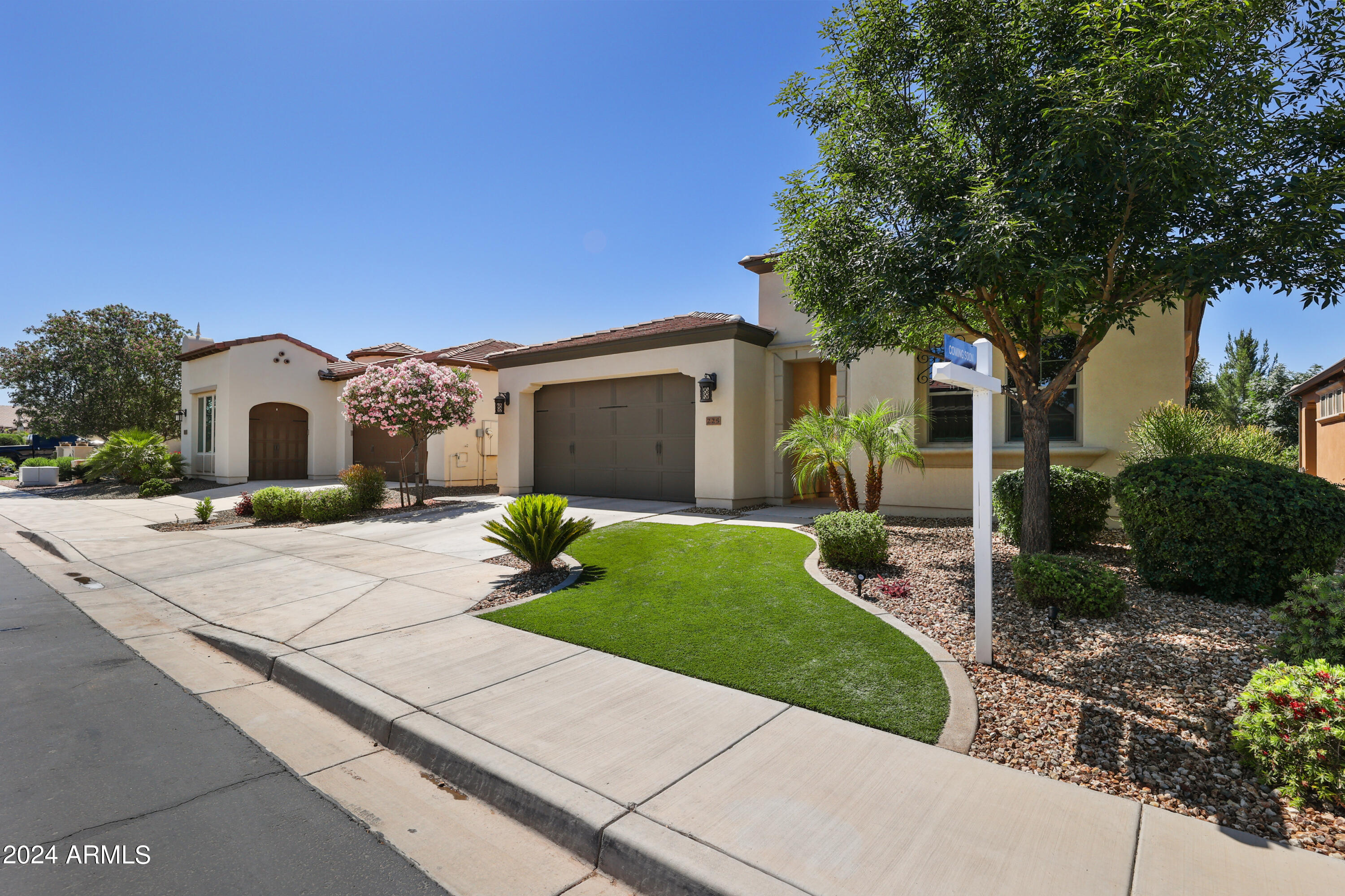 225 E LIME Court