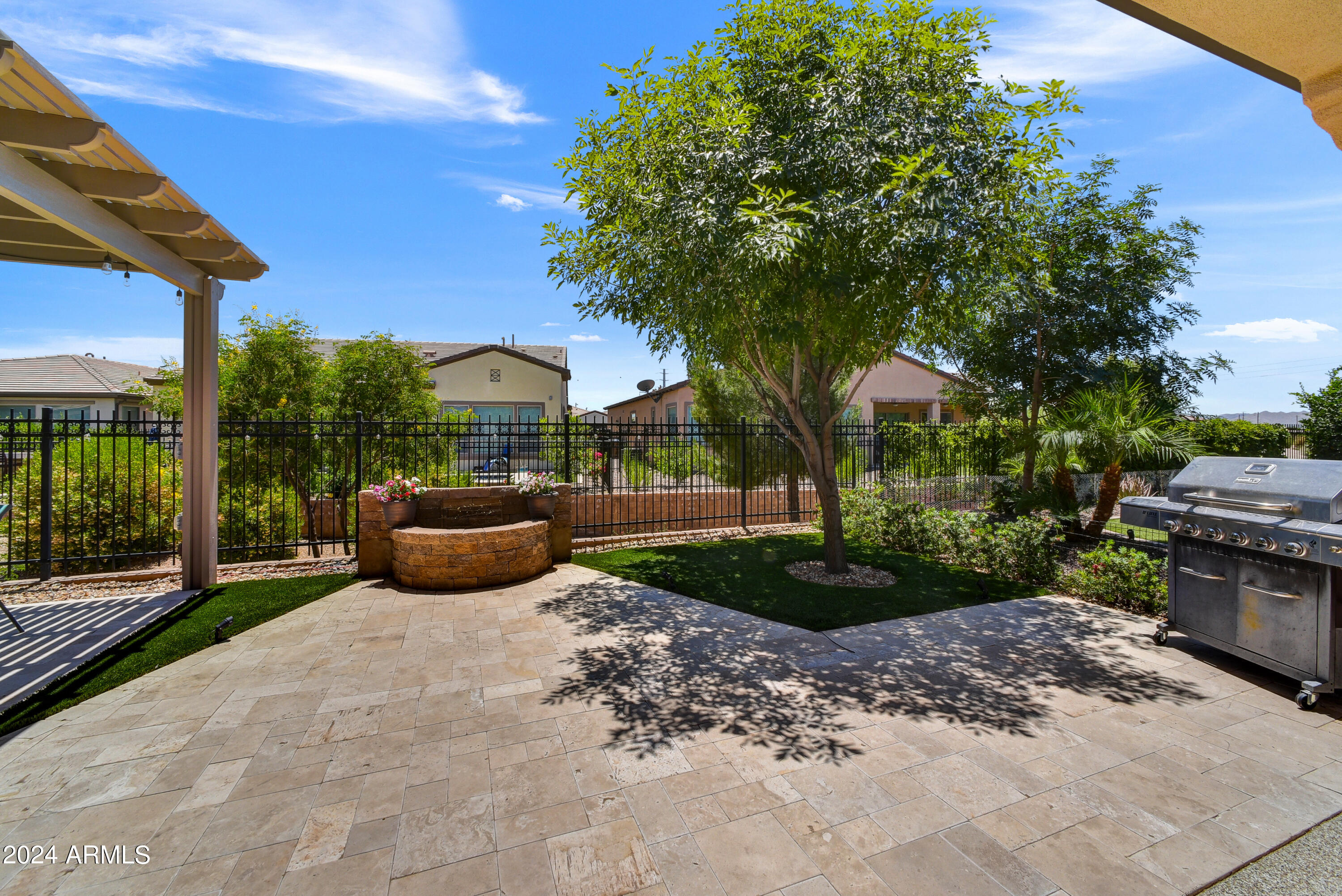 225 E LIME Court