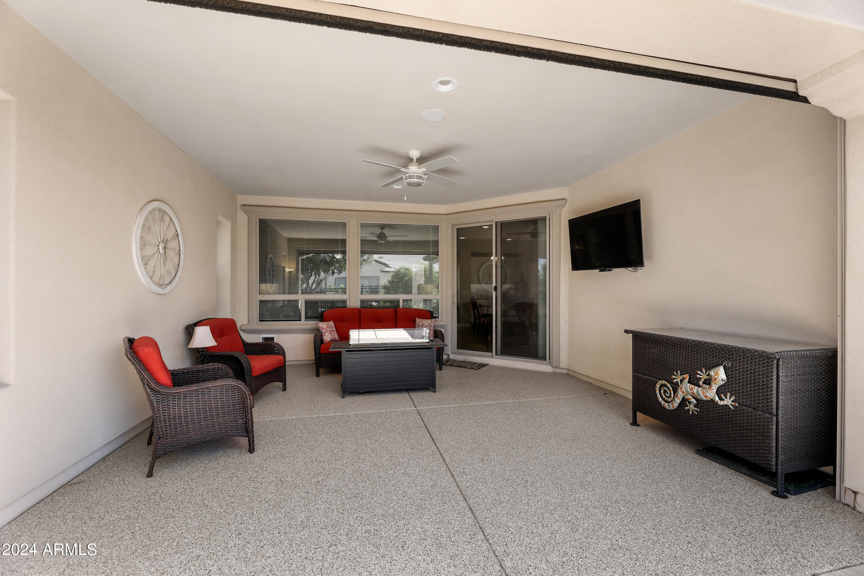 225 E LIME Court