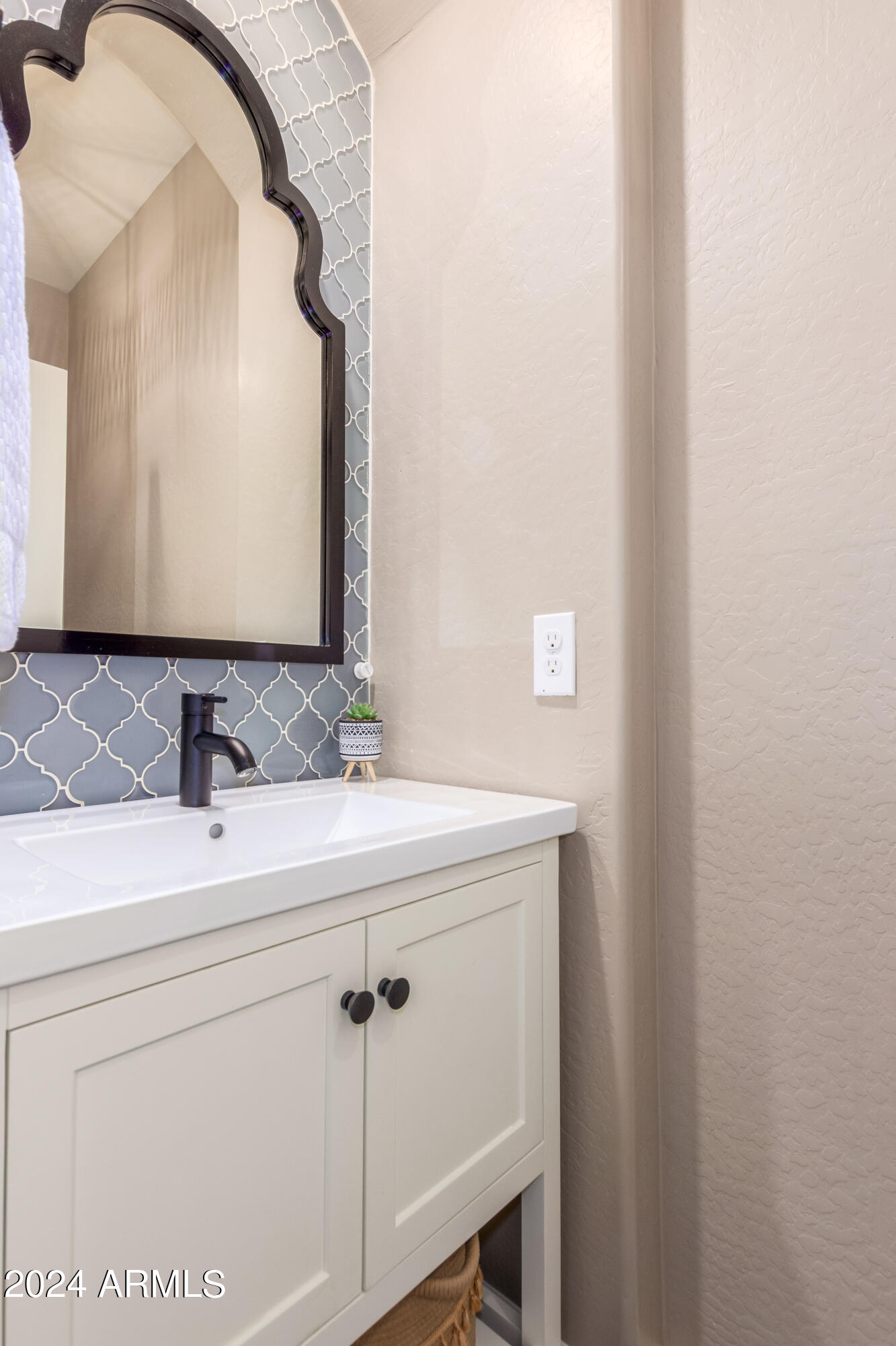 22281 E VIA DEL ORO --
