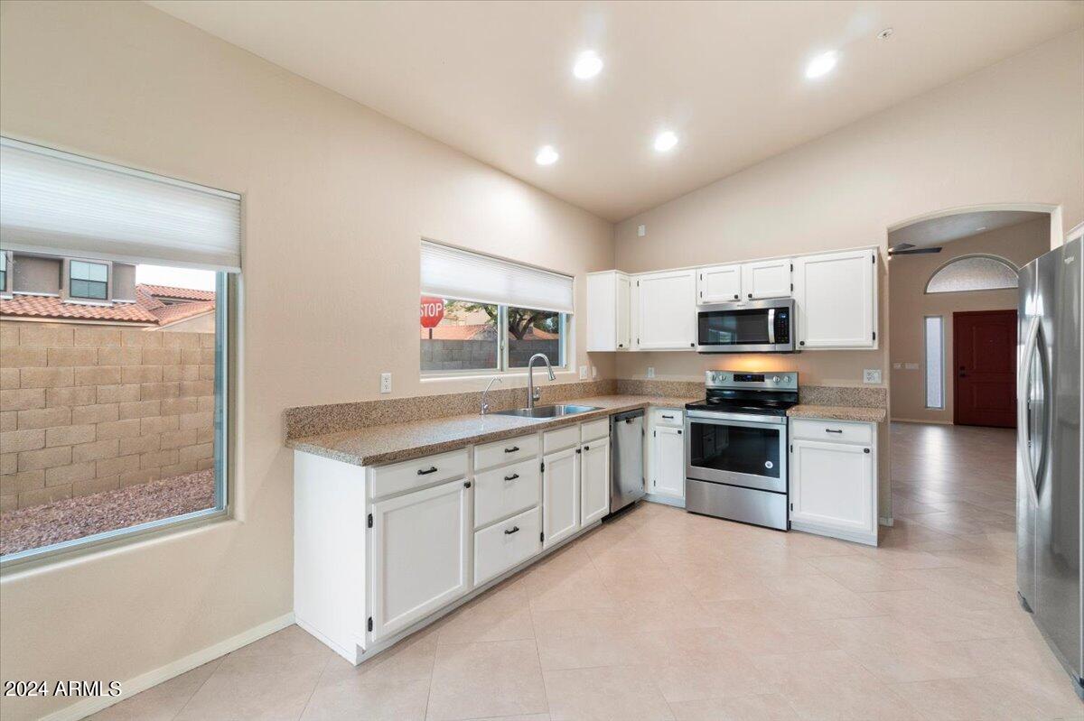 10096 E Sheena Drive