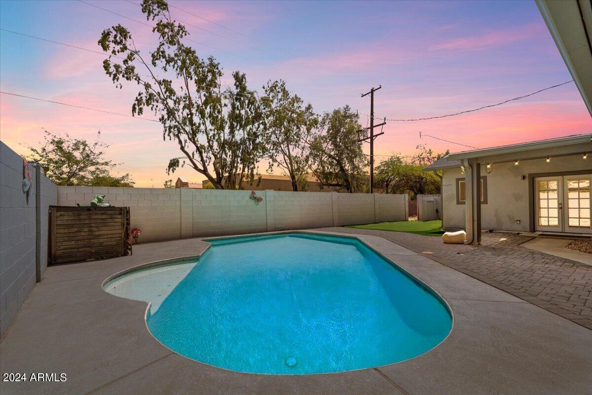 8535 E CATALINA Drive