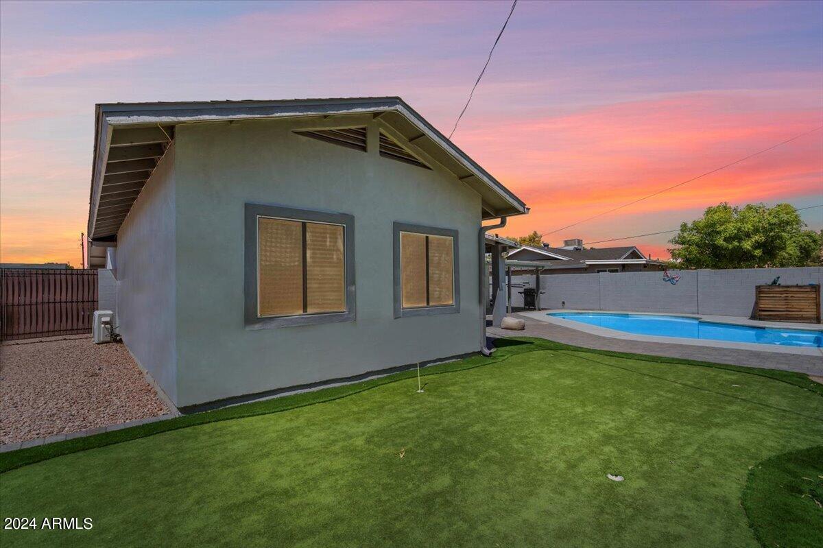 8535 E CATALINA Drive