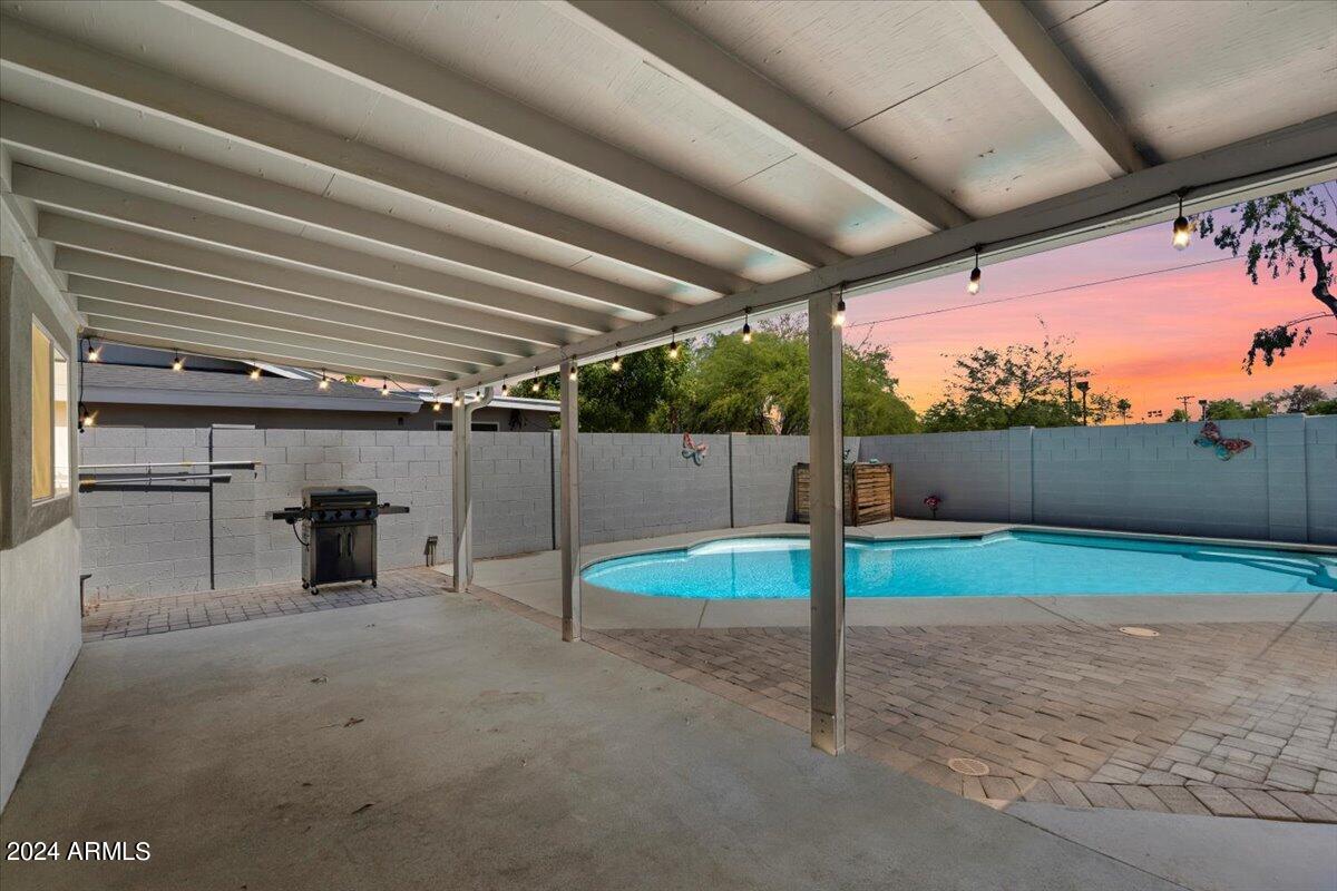 8535 E CATALINA Drive