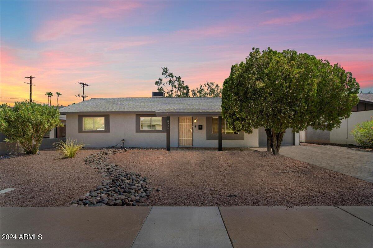 8535 E CATALINA Drive
