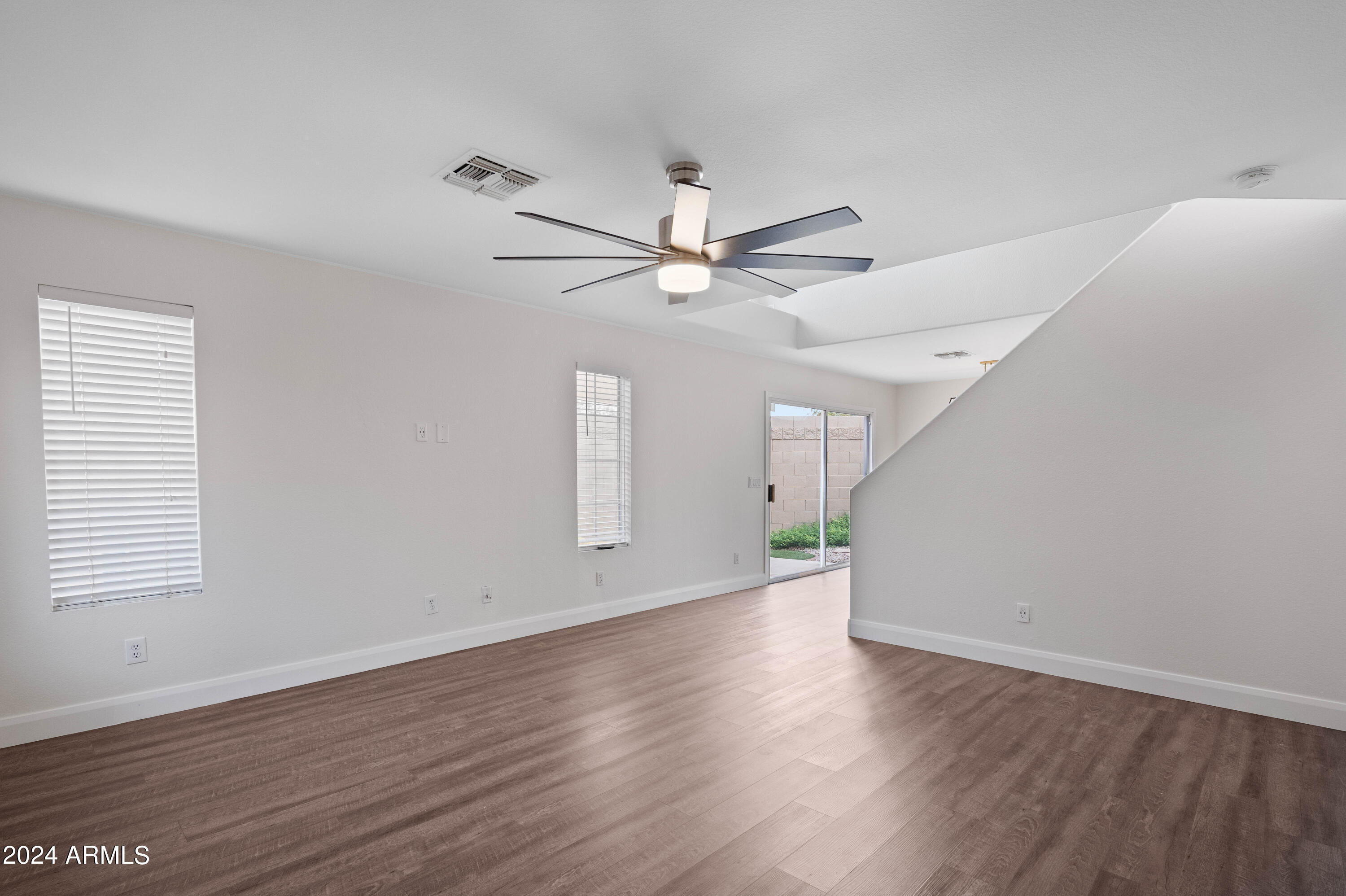 17606 N 17TH Place # 1053