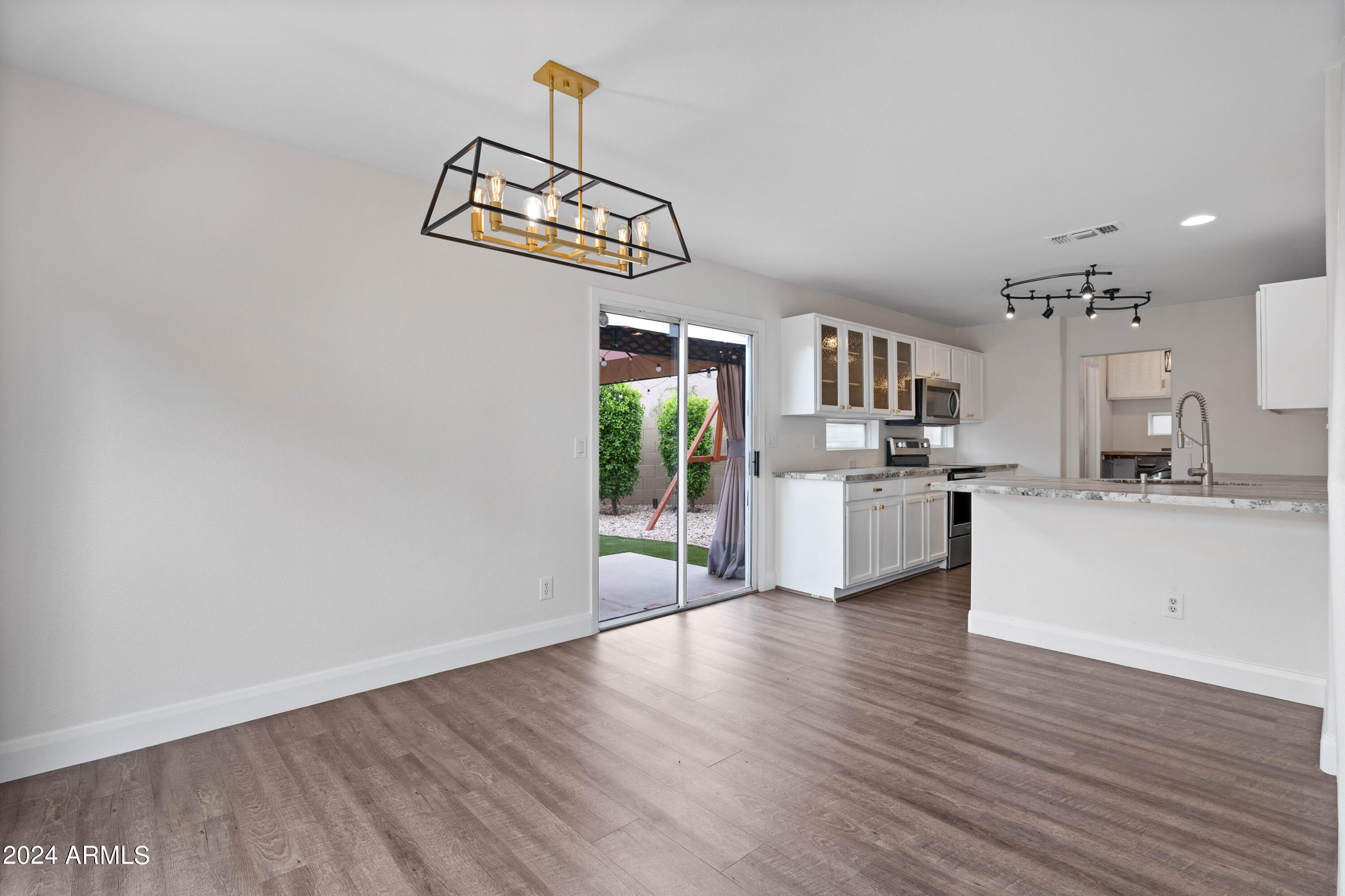17606 N 17TH Place # 1053