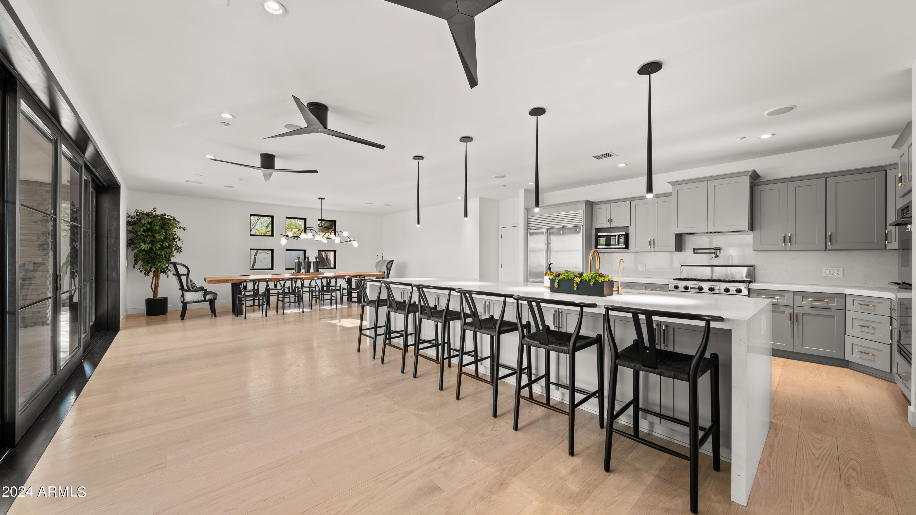 7501 E CHOLLA Lane