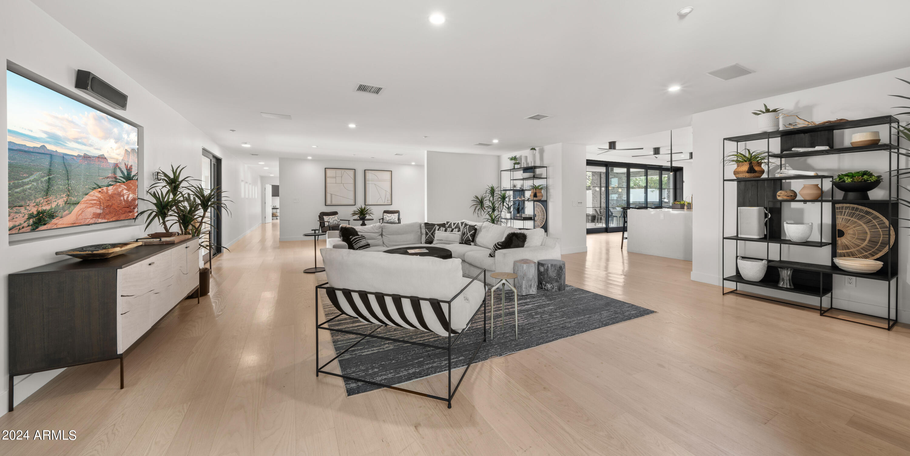 7501 E CHOLLA Lane