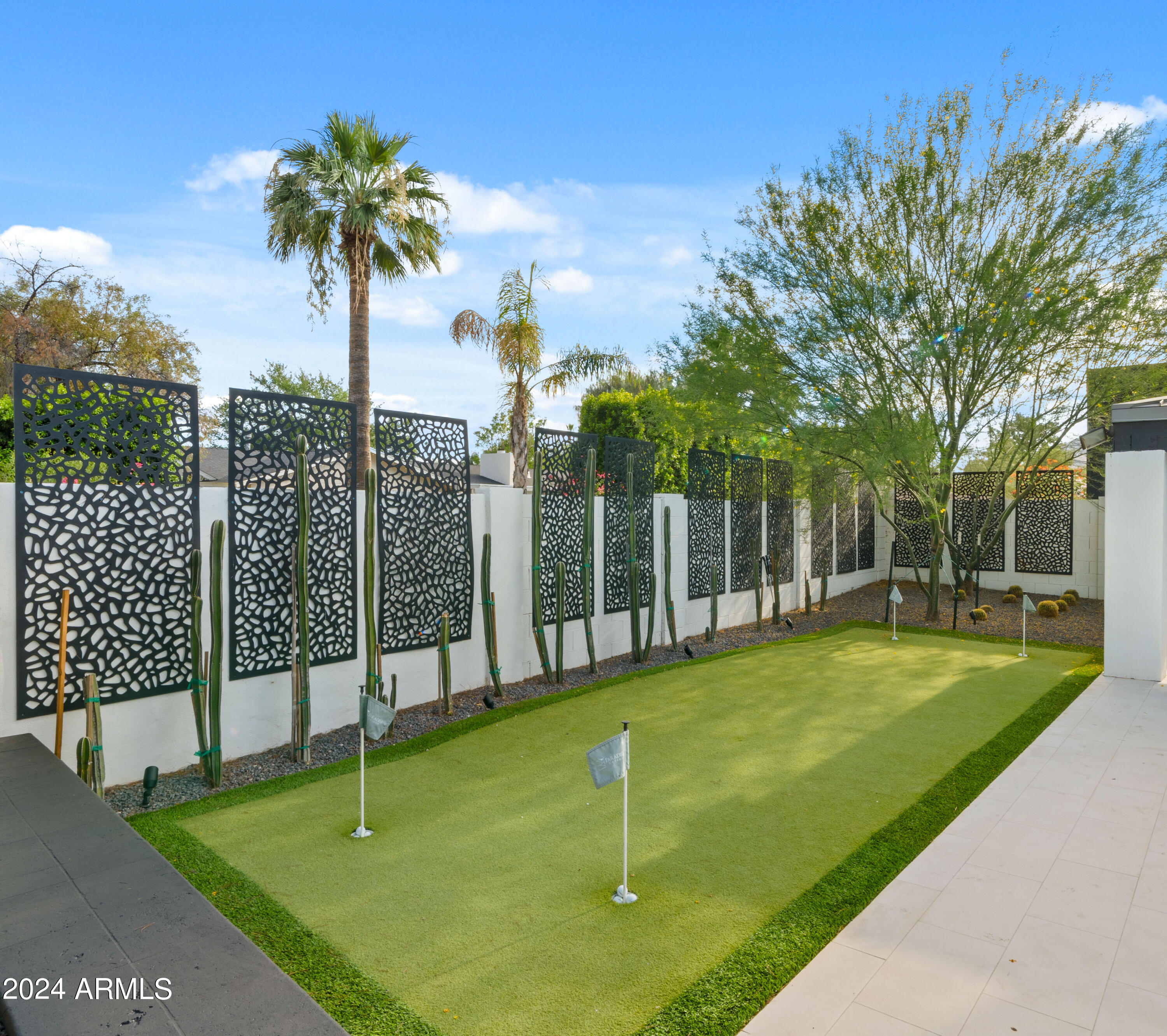 7501 E CHOLLA Lane