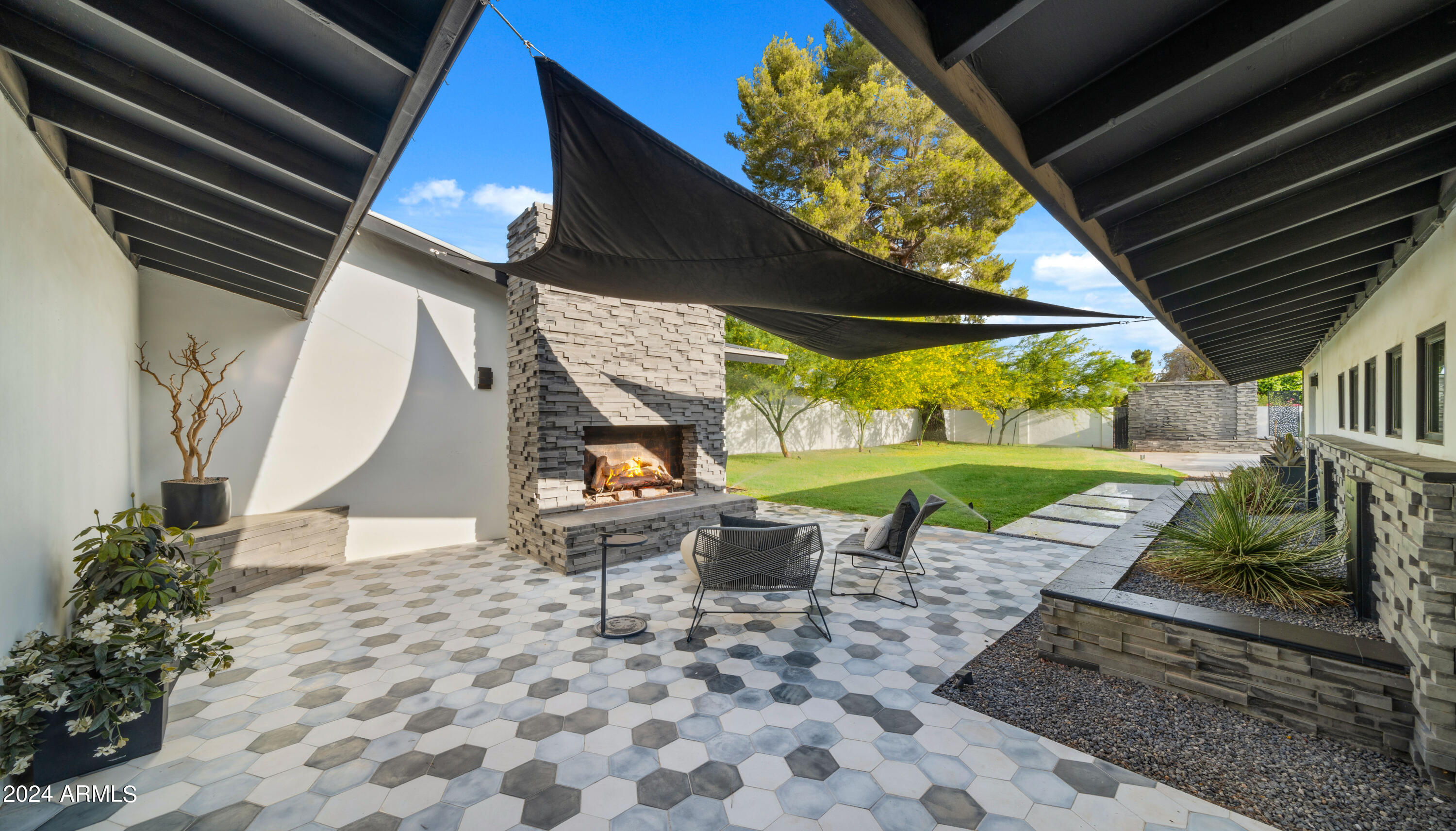 7501 E CHOLLA Lane