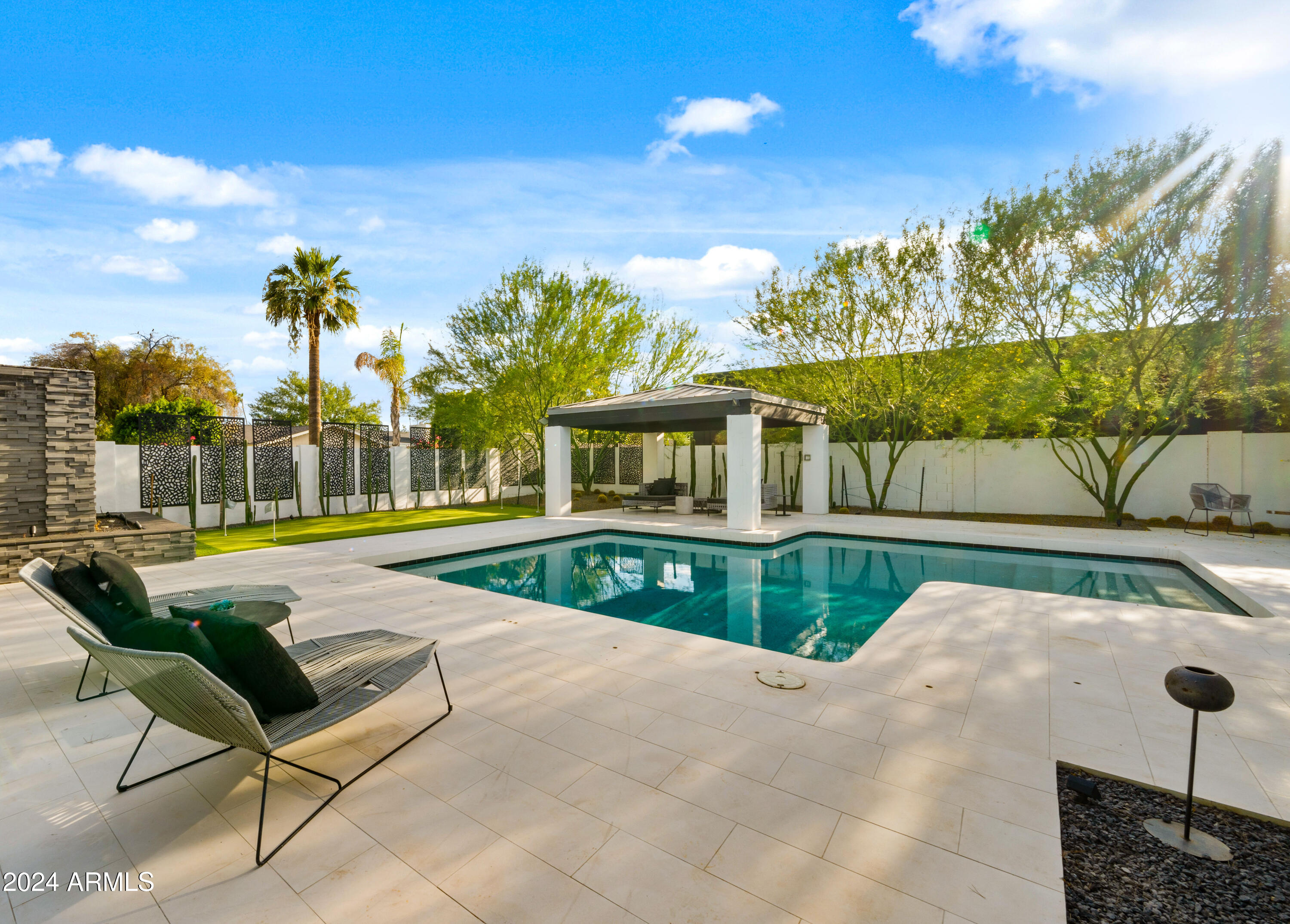 7501 E CHOLLA Lane