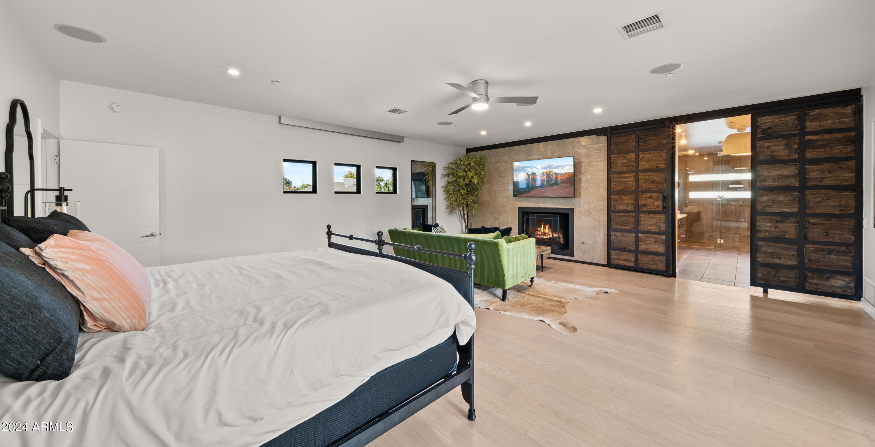 7501 E CHOLLA Lane