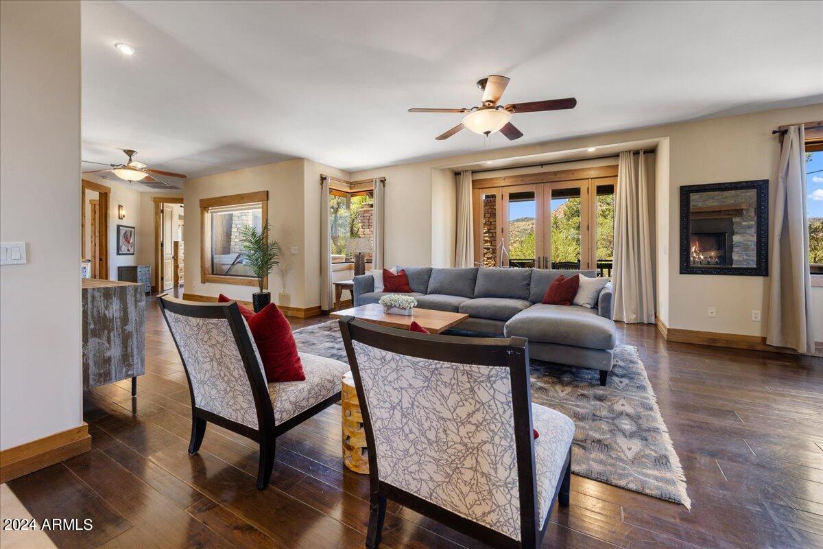 4525 W Murphys Station Circle