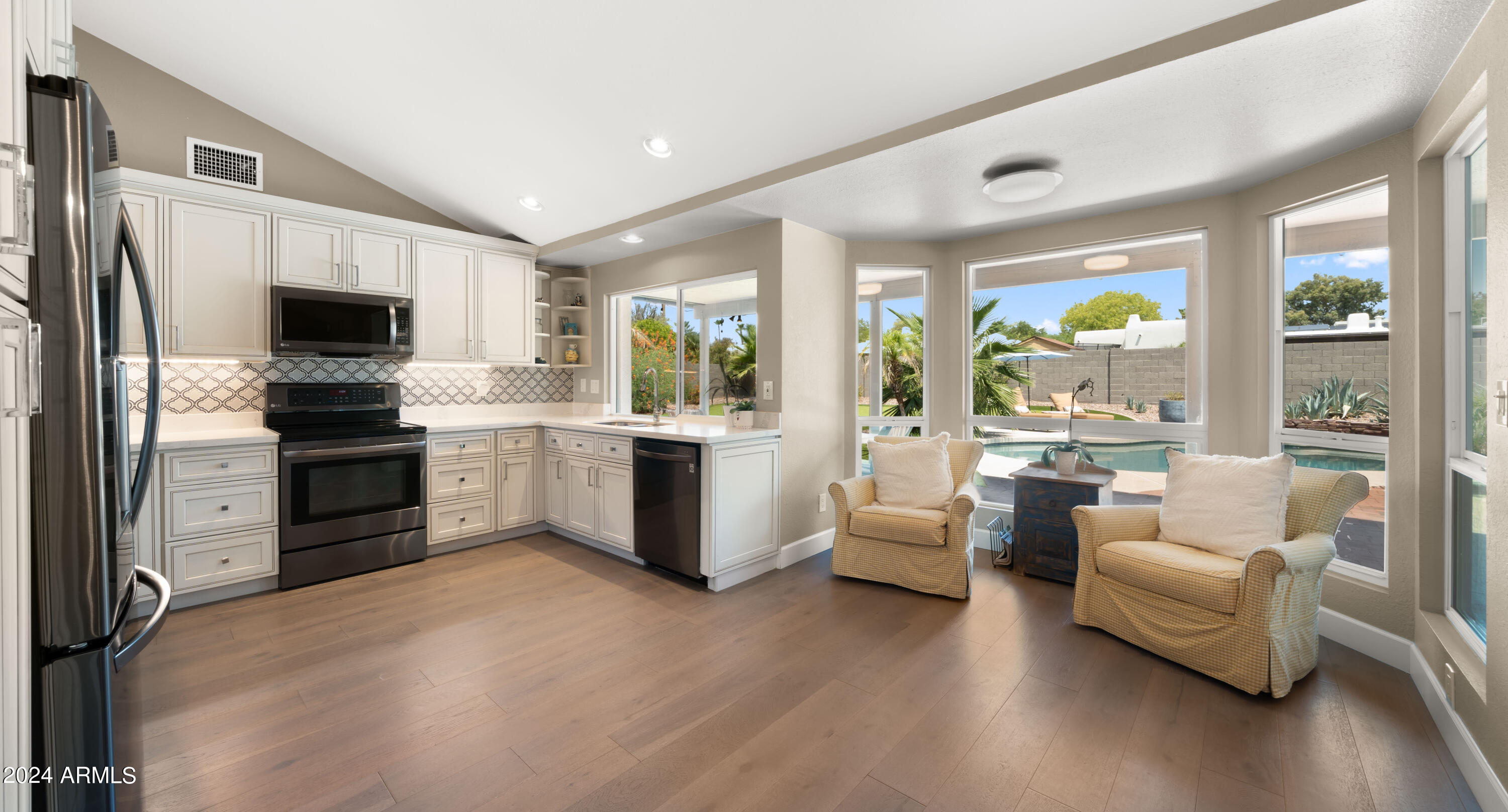 7538 E LARKSPUR Drive