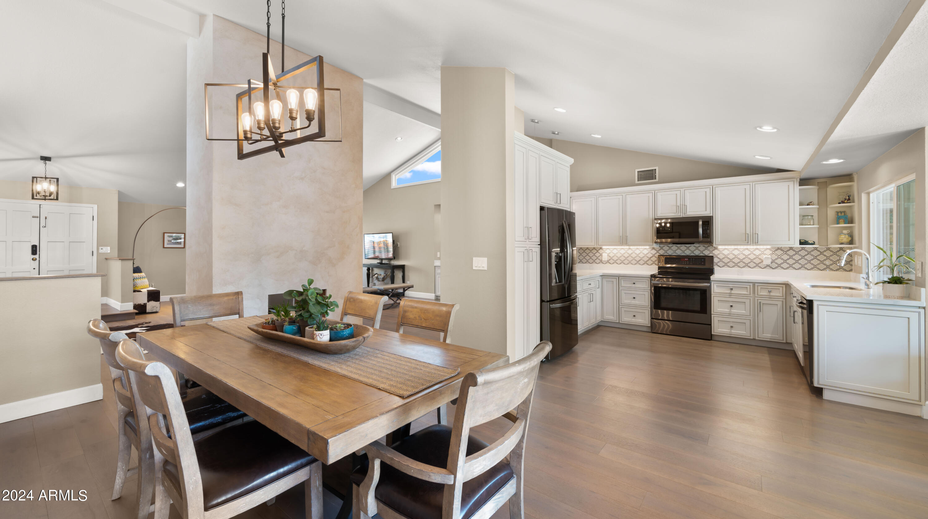 7538 E LARKSPUR Drive