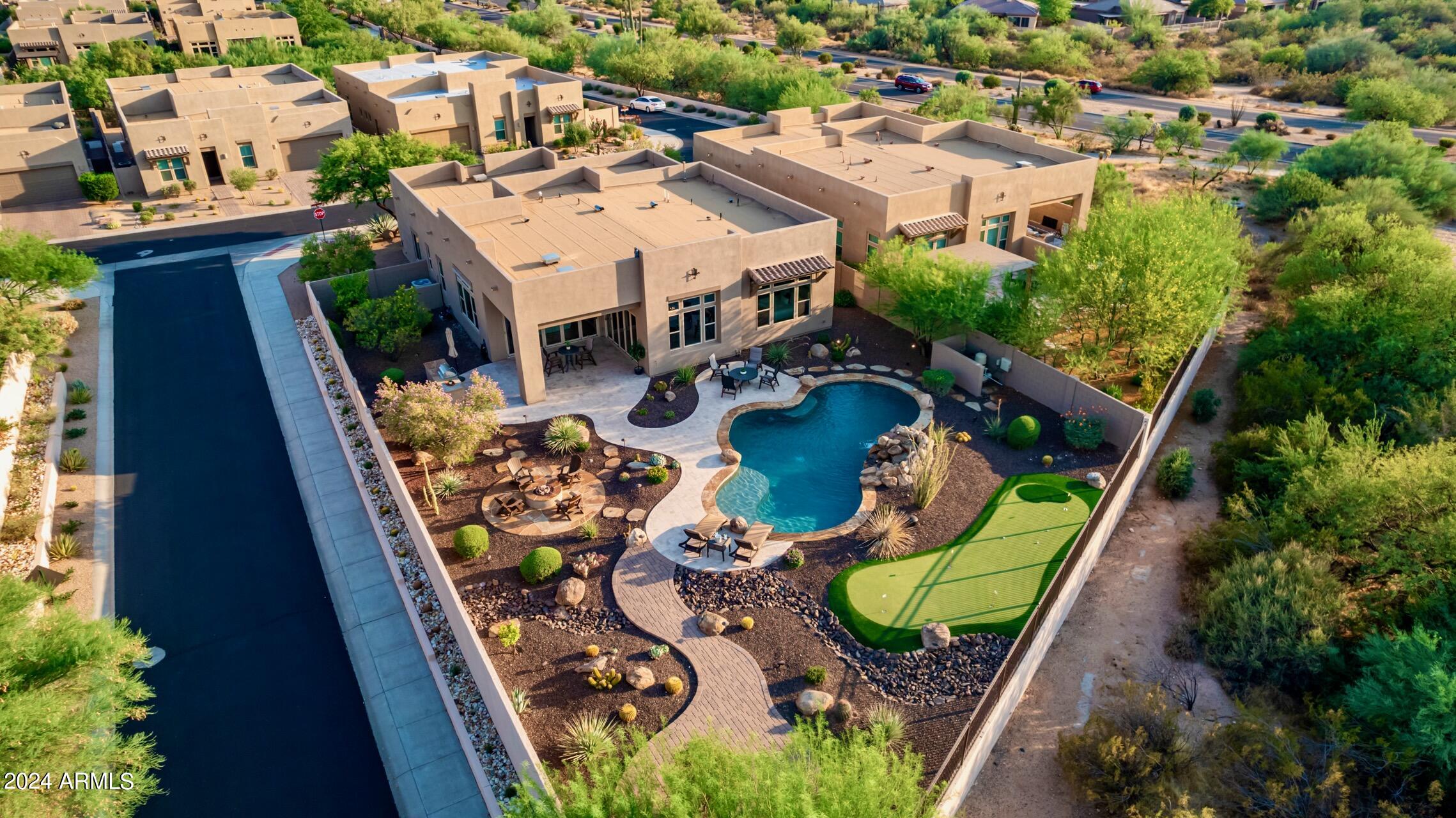 7250 E HIGH POINT Drive