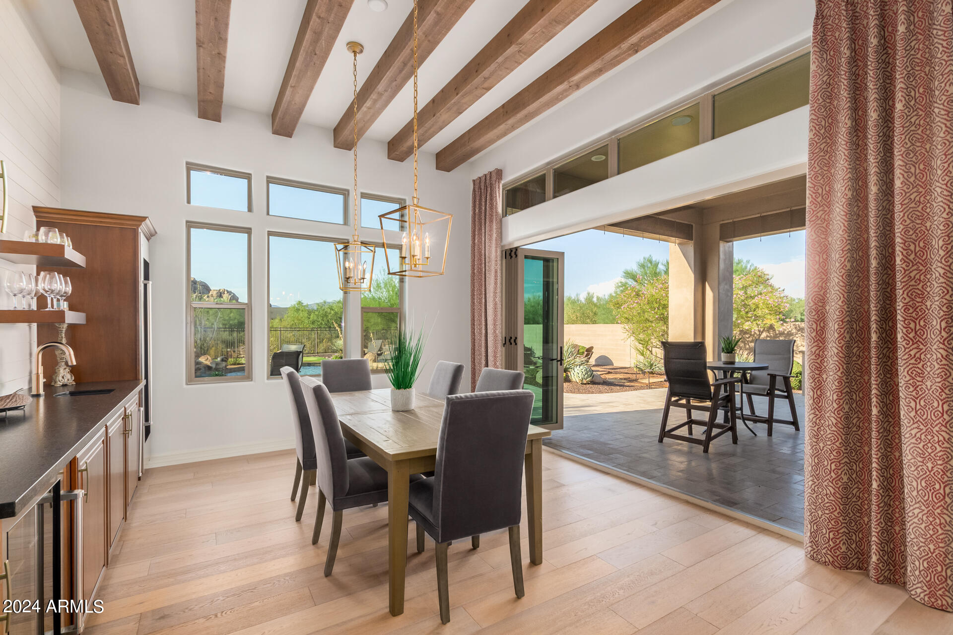 7250 E HIGH POINT Drive