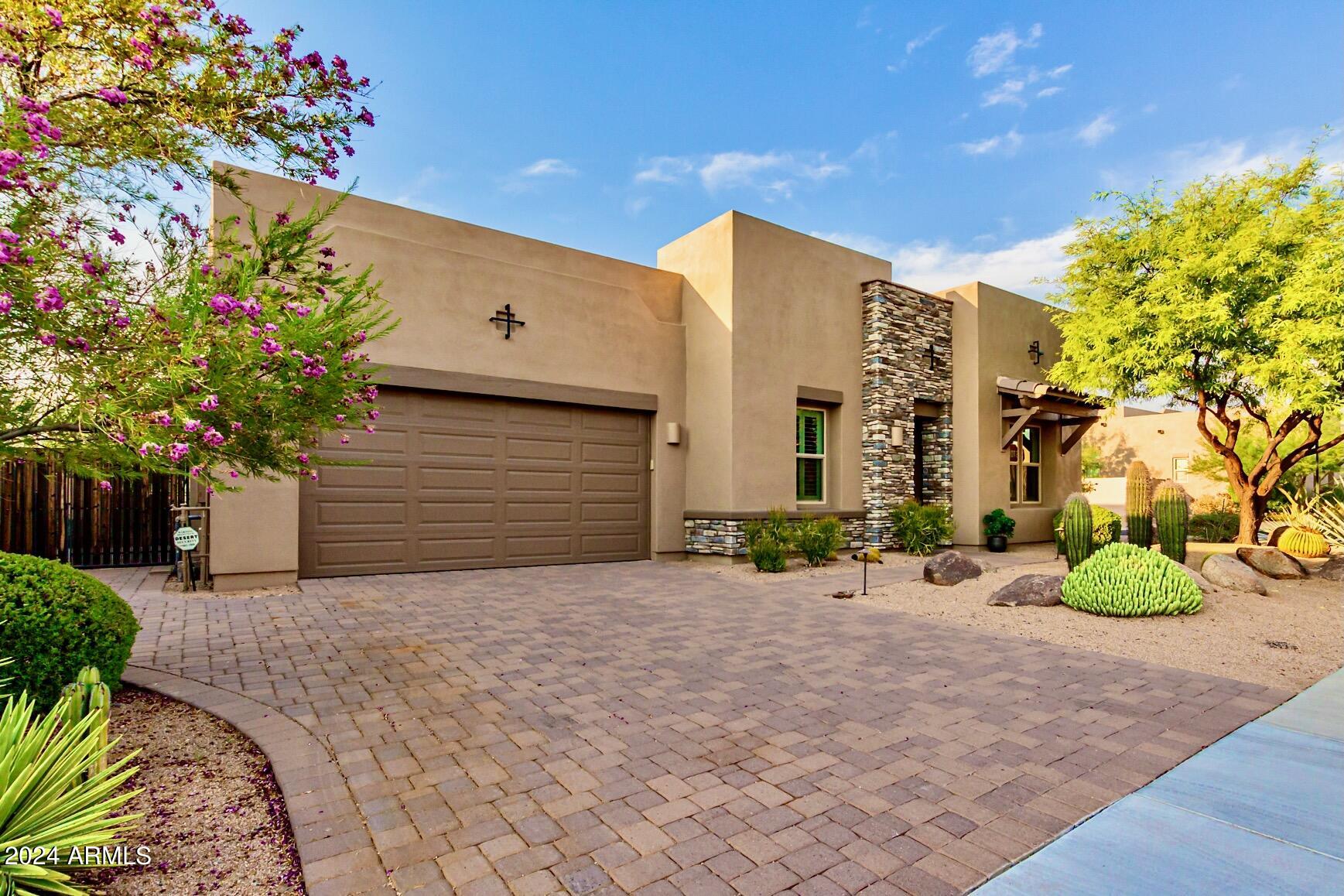 7250 E HIGH POINT Drive