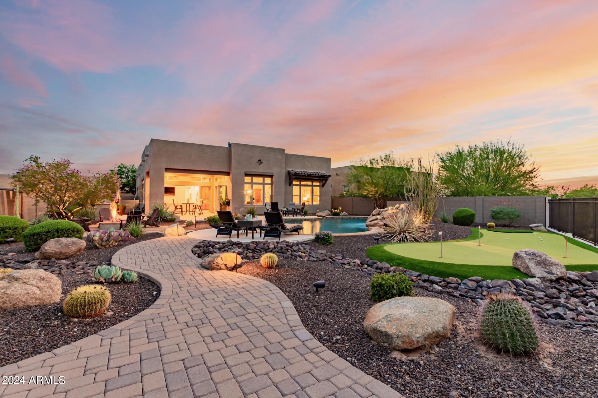 7250 E HIGH POINT Drive