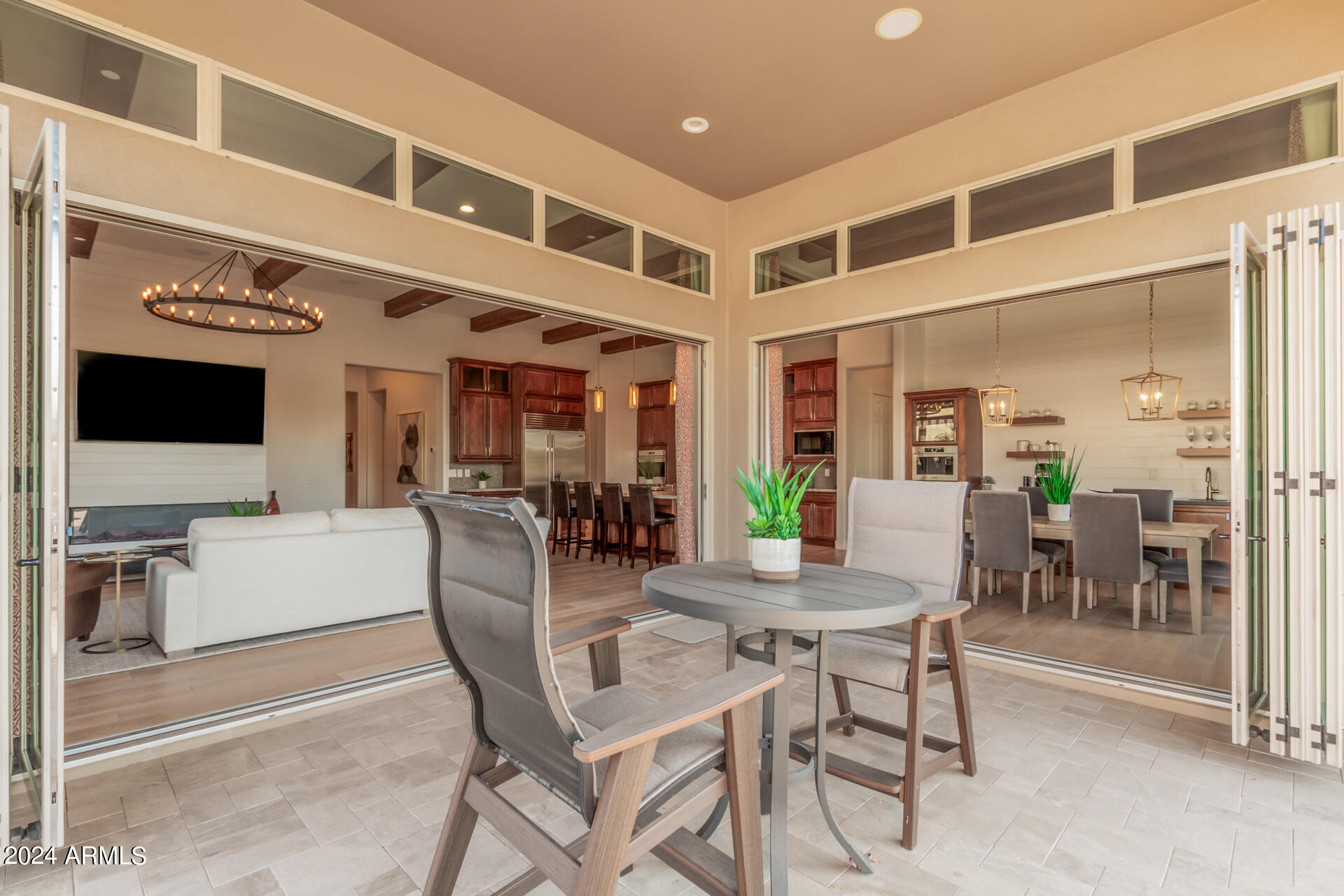 7250 E HIGH POINT Drive