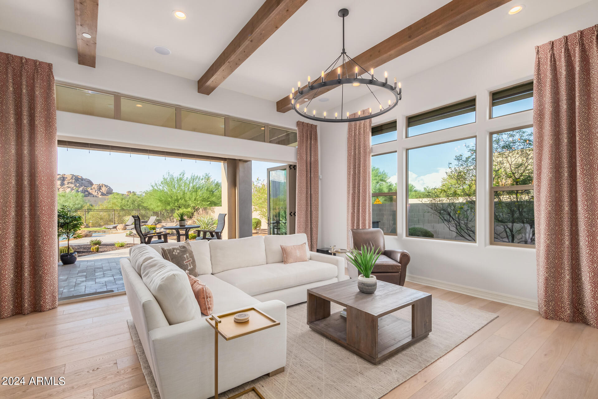 7250 E HIGH POINT Drive