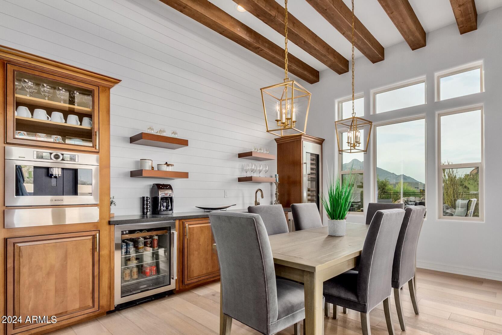 7250 E HIGH POINT Drive