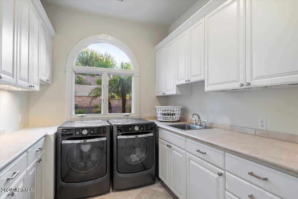 4490 E VALLEY VISTA Lane