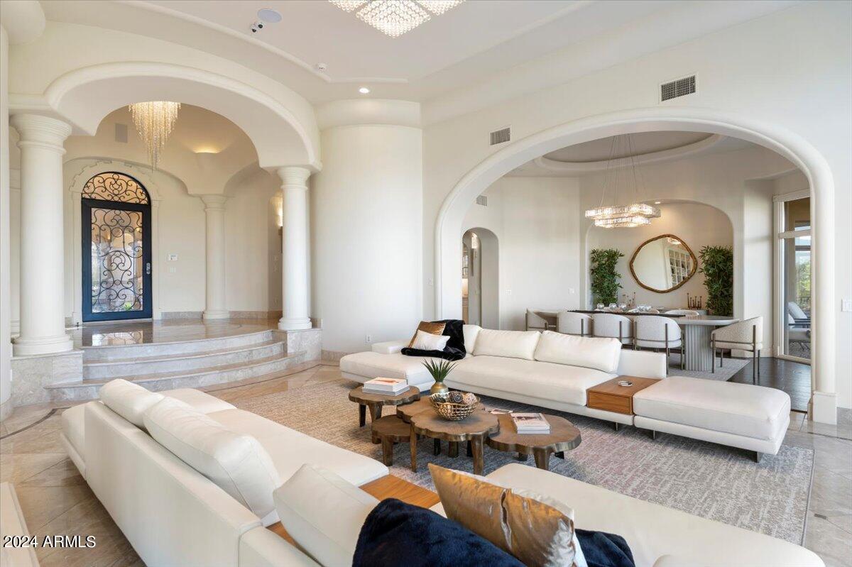 4490 E VALLEY VISTA Lane