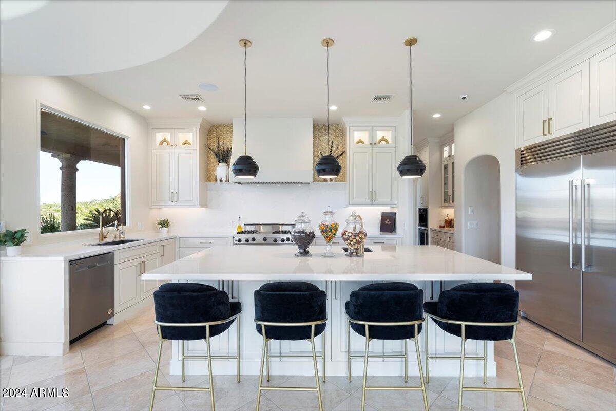 4490 E VALLEY VISTA Lane
