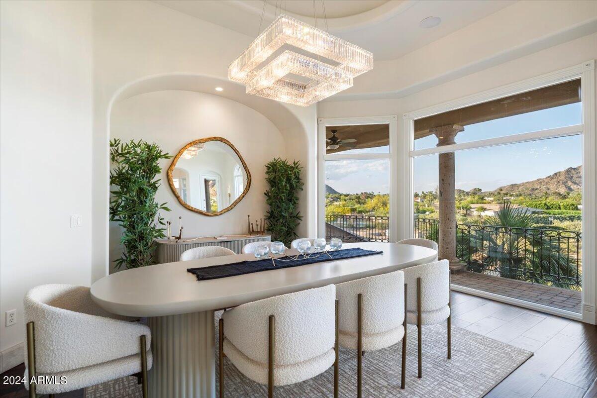 4490 E VALLEY VISTA Lane