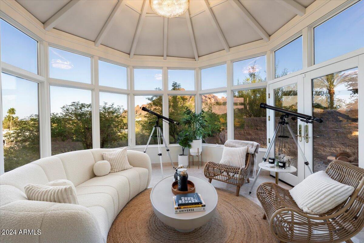 4490 E VALLEY VISTA Lane