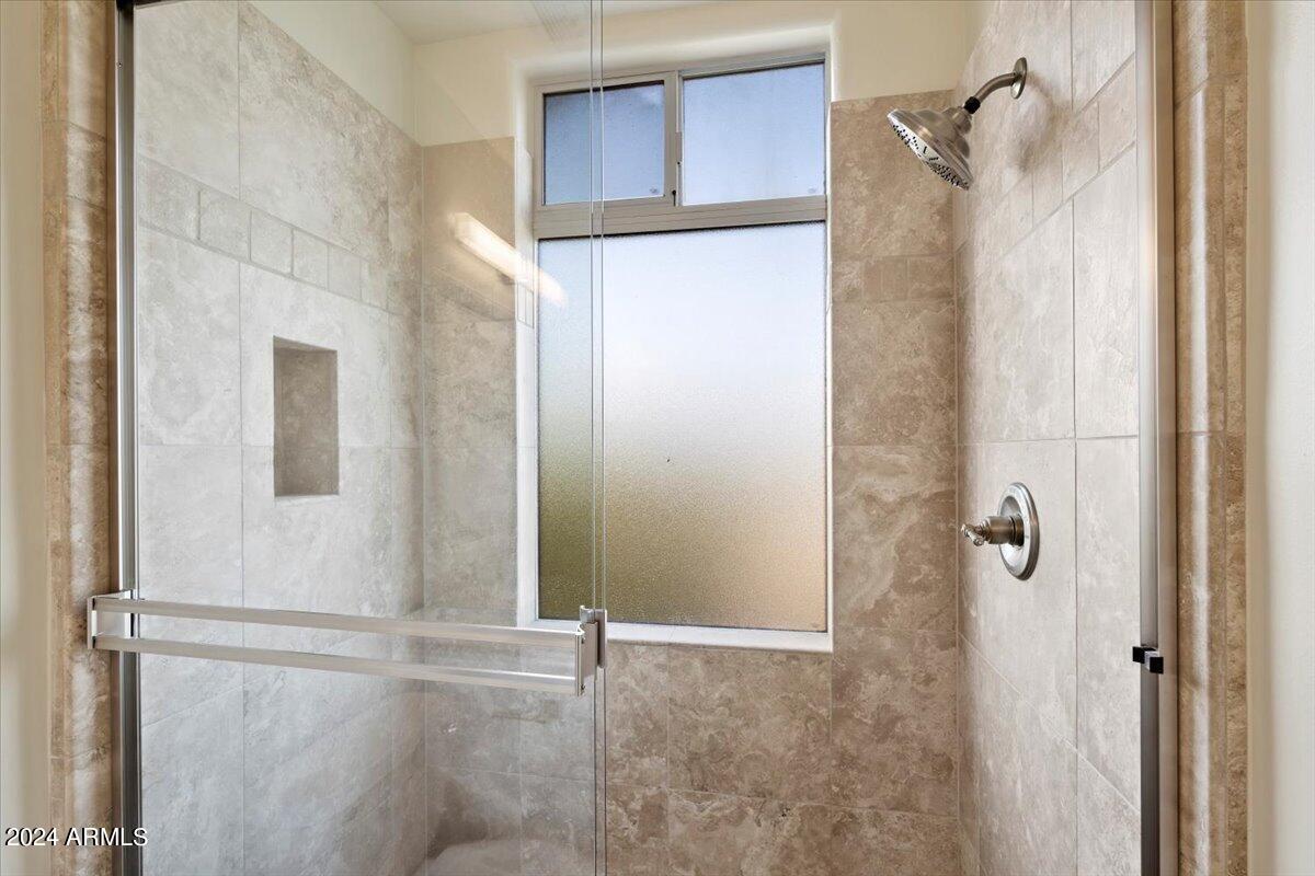 4490 E VALLEY VISTA Lane