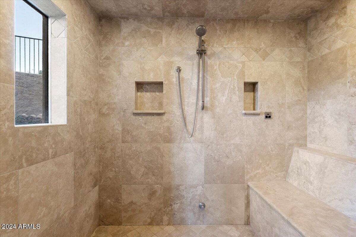4490 E VALLEY VISTA Lane