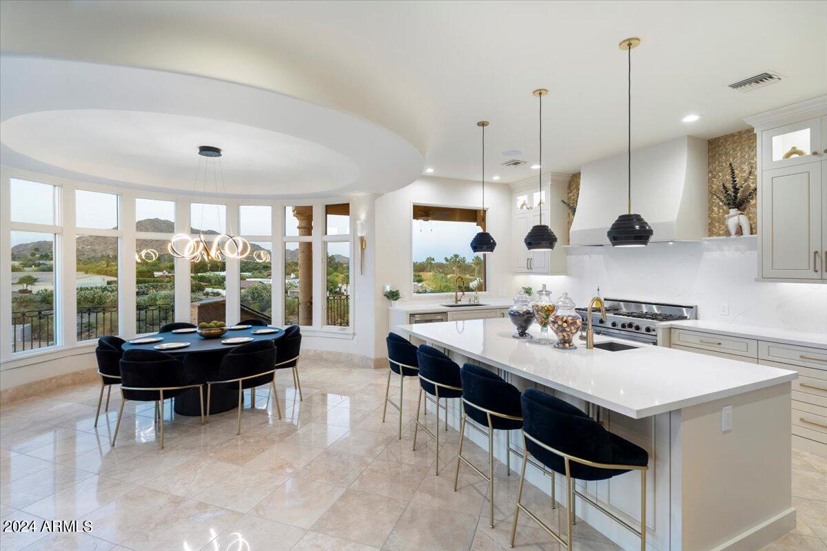 4490 E VALLEY VISTA Lane