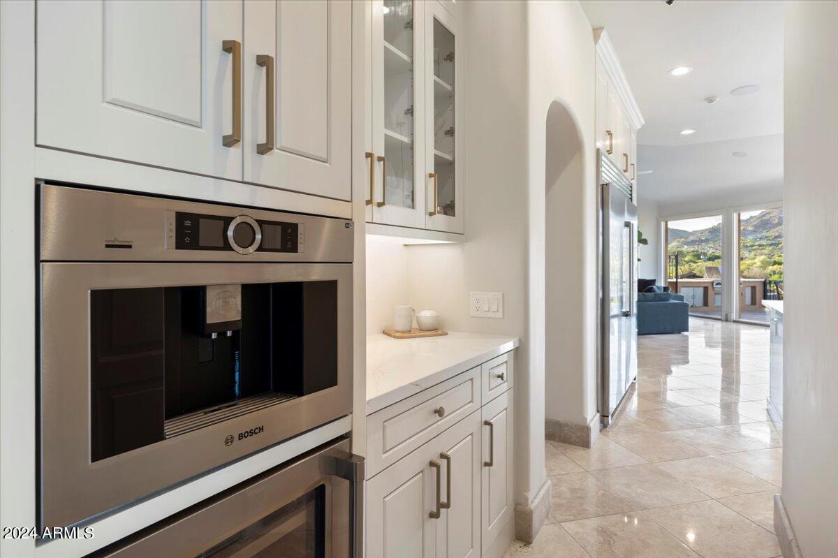 4490 E VALLEY VISTA Lane