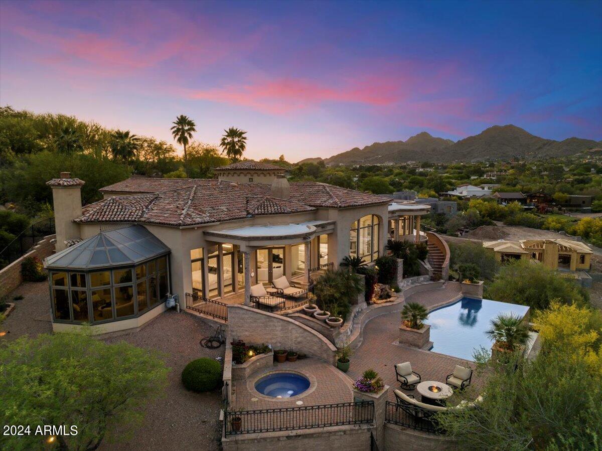 4490 E VALLEY VISTA Lane