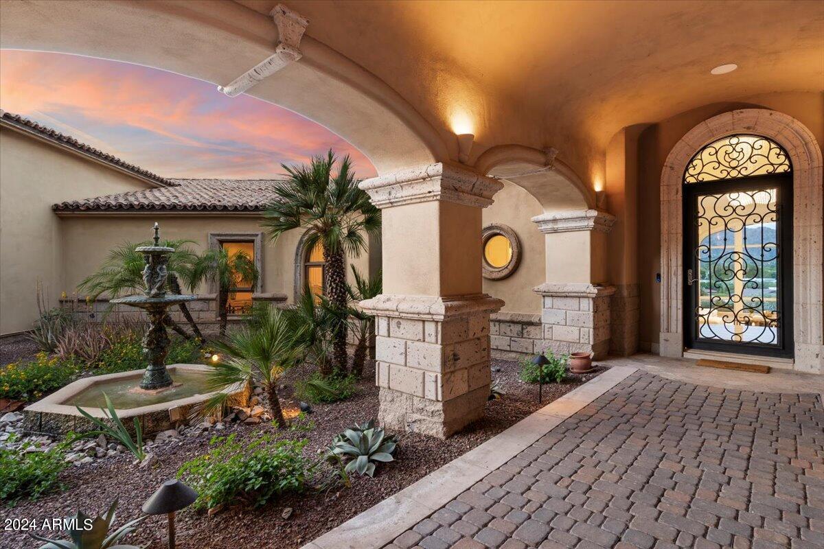 4490 E VALLEY VISTA Lane